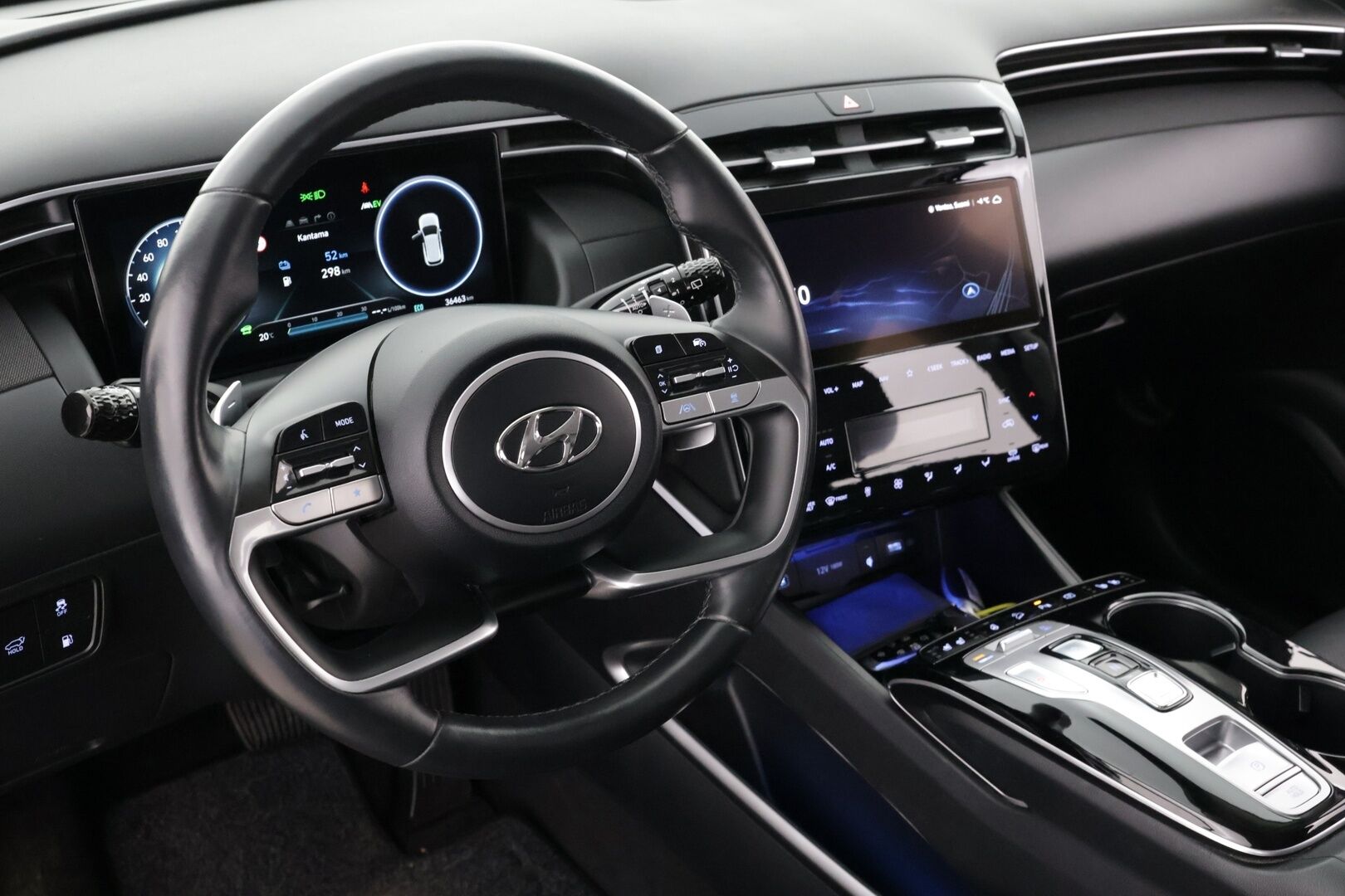 Hyundai Tucson 2022 1.6 T-GDi 180hv Hybrid 4WD Style / Esilämmitys / Ilmastoidut Muistinahat / 360° kamera / Smart Cruise / Koukku / Keyless - 2x alumiinivanteet / Huippurenkaat / Siisti