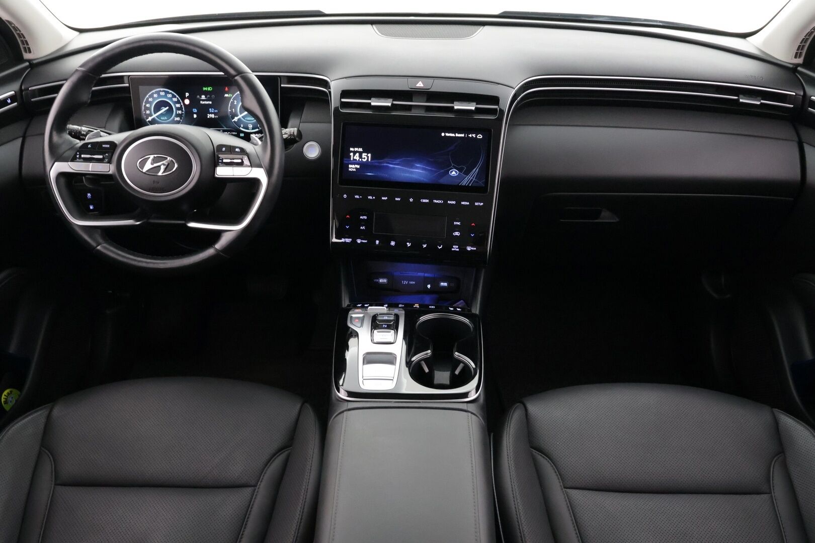 Hyundai Tucson 2022 1.6 T-GDi 180hv Hybrid 4WD Style / Esilämmitys / Ilmastoidut Muistinahat / 360° kamera / Smart Cruise / Koukku / Keyless - 2x alumiinivanteet / Huippurenkaat / Siisti