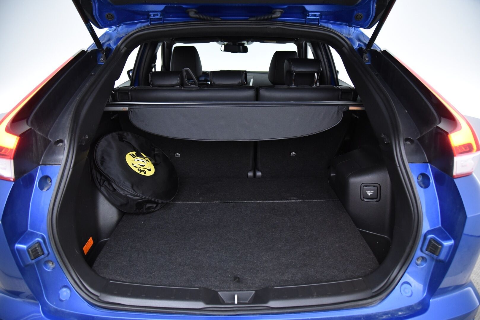 Mitsubishi Eclipse Cross 2023 2.4 PHEV Instyle 4WD / Adapt.vak / 360-kamera / LED / Navi / BLIS - 2x renkaat / huoltokirja