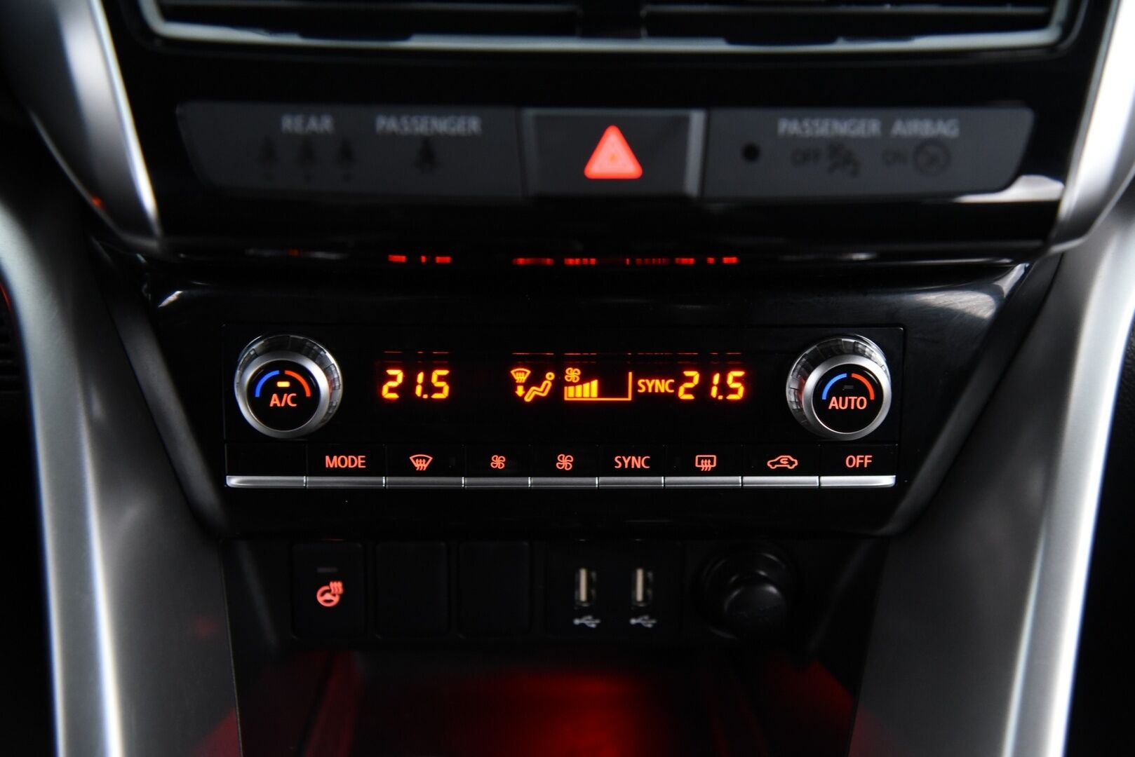 Mitsubishi Eclipse Cross 2023 2.4 PHEV Instyle 4WD / Adapt.vak / 360-kamera / LED / Navi / BLIS - 2x renkaat / huoltokirja