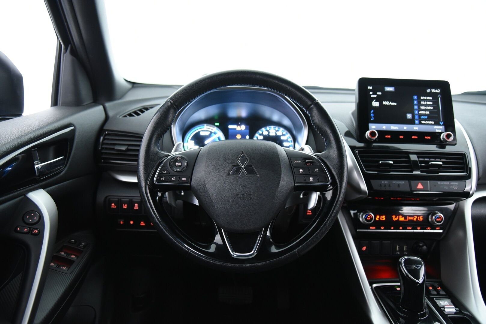 Mitsubishi Eclipse Cross 2023 2.4 PHEV Instyle 4WD / Adapt.vak / 360-kamera / LED / Navi / BLIS - 2x renkaat / huoltokirja