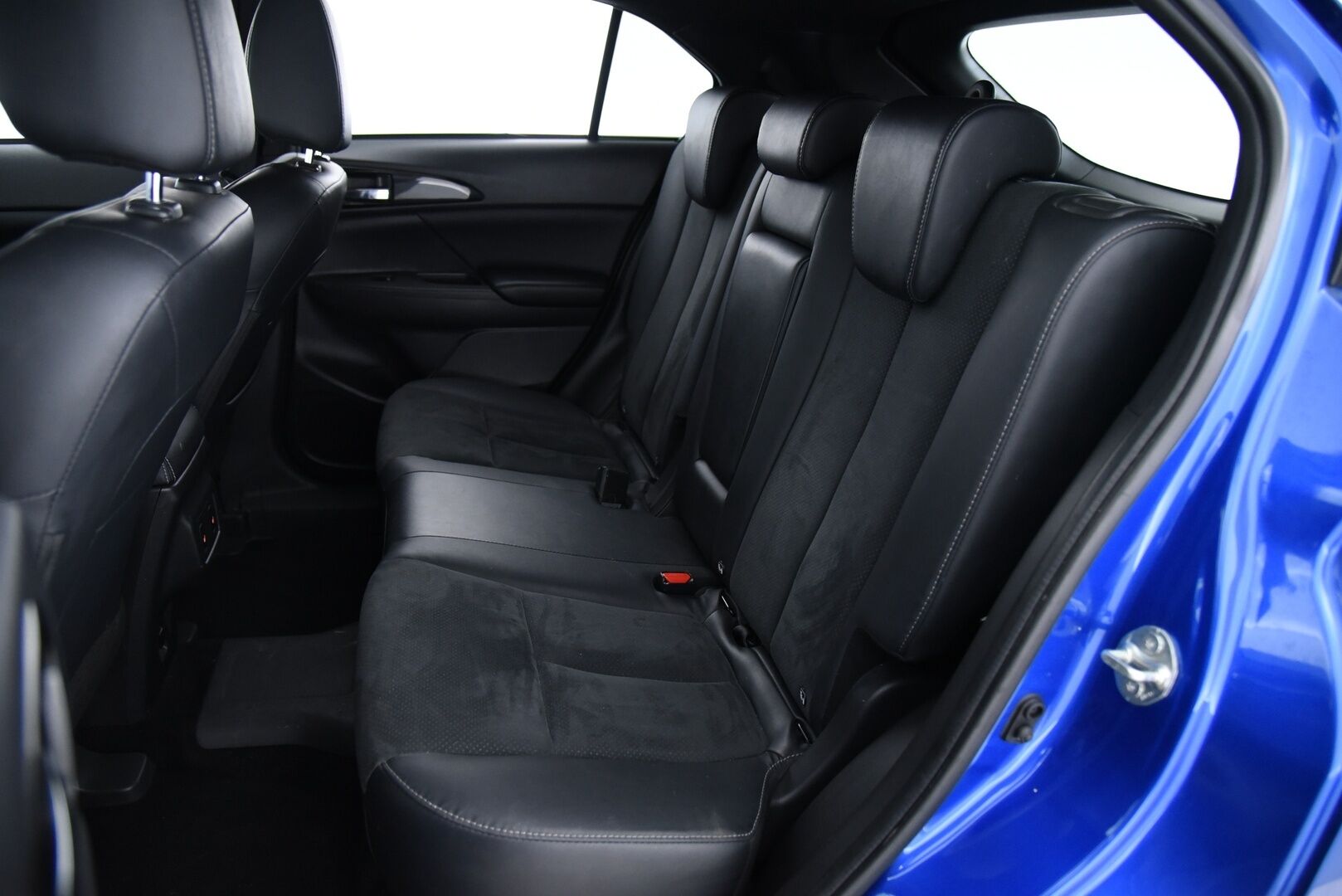 Mitsubishi Eclipse Cross 2023 2.4 PHEV Instyle 4WD / Adapt.vak / 360-kamera / LED / Navi / BLIS - 2x renkaat / huoltokirja