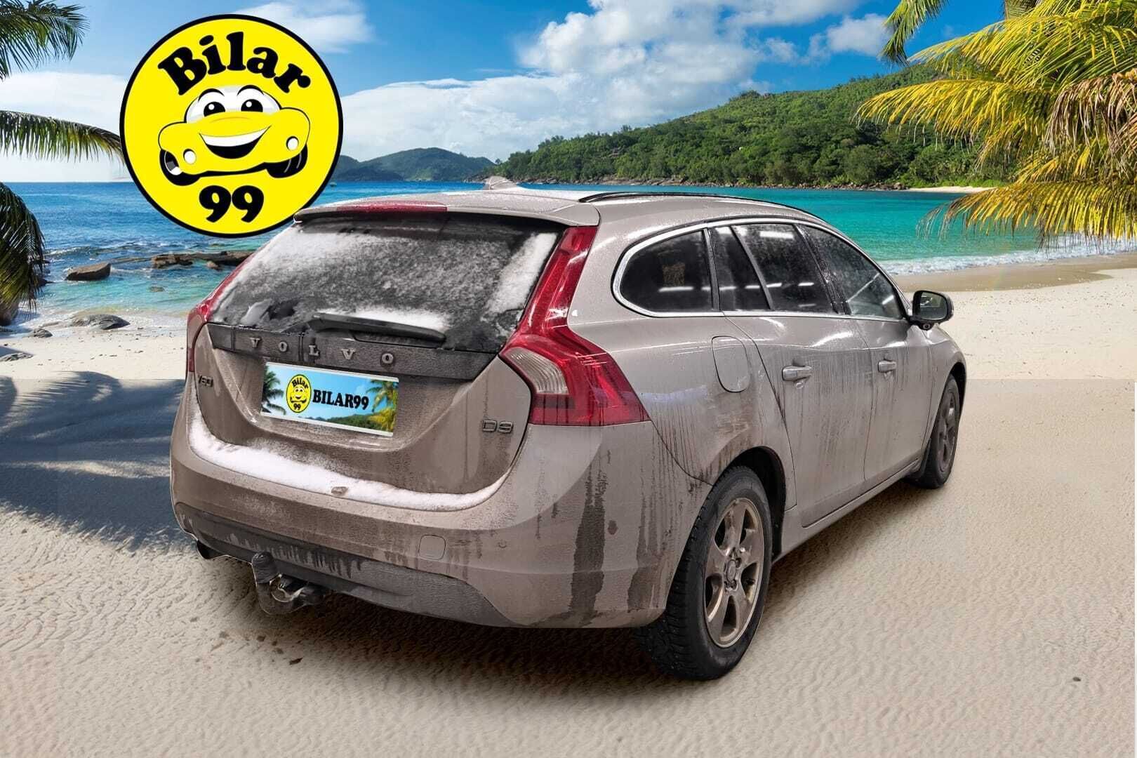 Volvo V60 2011 D3 Momentum aut * Suomiauto / Adapt. vakkari / Webasto / BLIS / Vetokoukku * - *5.syl moottorilla / Jakohihna vaihdettu 305tkm kohdalla! / 2x renkaat aluvanteilla*