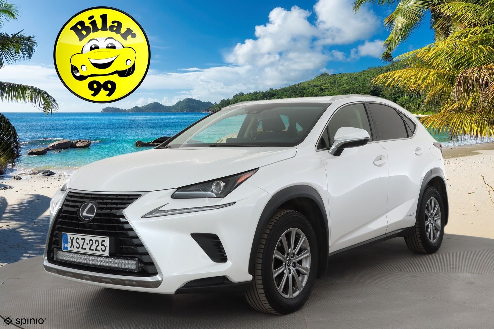Lexus NX 2018 300h AWD Business * ACC / Puolinahat / Kaistavahti / P.kamera / LED / Apple&Android / Facelift * - Kahdet renkaat aluvanteilla / Merkkihuollettu - HULLUT AVAJAISHULINAT KORKOTARJOUS 3,29 %