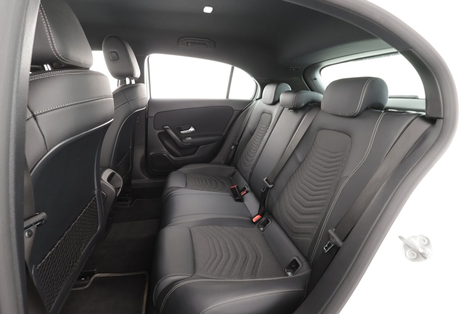 Mercedes-Benz A 2021 250 e A Business Style Edition EQ Power - Distronic Pro | Kaistavahti | Sporttipenkit | LED | Navi | P.Kamera