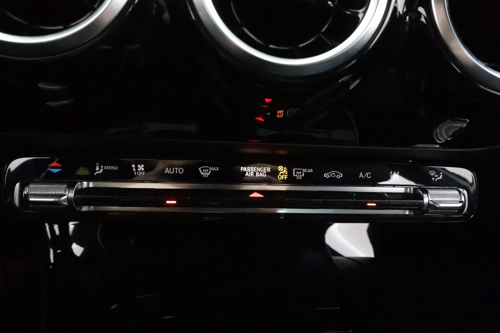 Mercedes-Benz A 2021 250 e A Business Style Edition EQ Power - Distronic Pro | Kaistavahti | Sporttipenkit | LED | Navi | P.Kamera