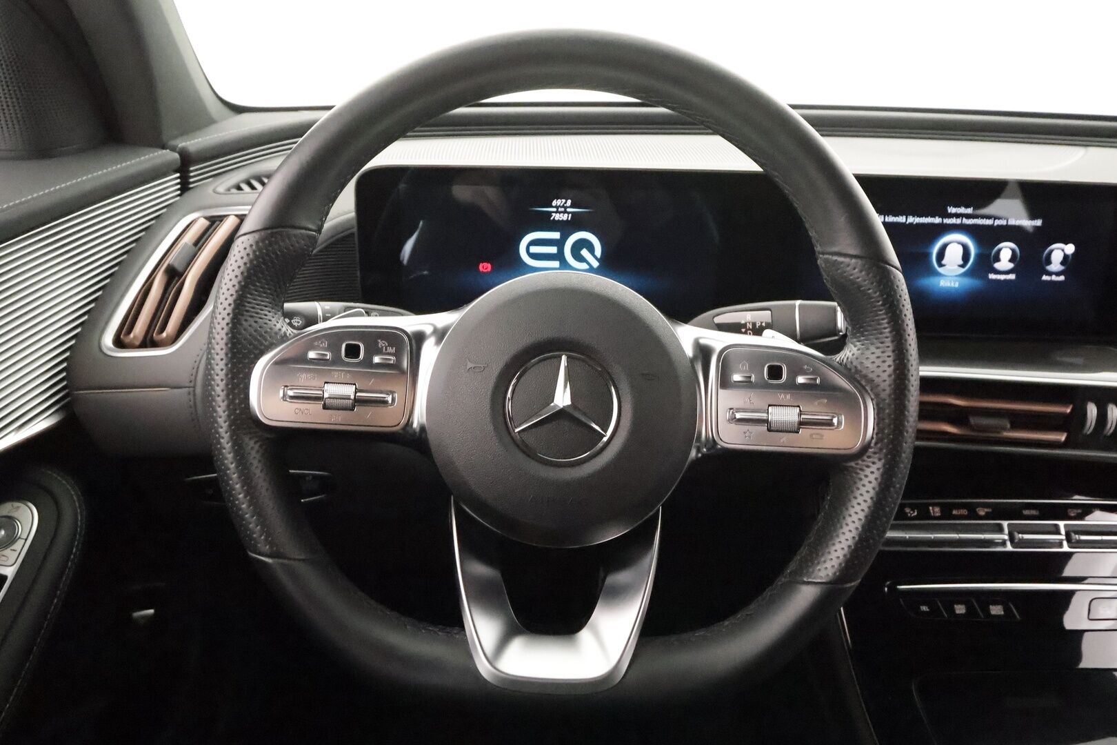 Mercedes-Benz EQC 2021 400 4Matic Edition AMG - | Distronic+ | Lisälämmitin | Koukku | Widescreen | LED | osasähköt | Puolinahat | P.Kamera | Keyless | Suomi-auto |
