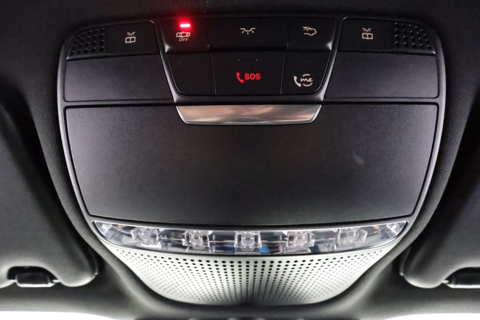 Mercedes-Benz EQC 2021 400 4Matic Edition AMG - | Distronic+ | Lisälämmitin | Koukku | Widescreen | LED | osasähköt | Puolinahat | P.Kamera | Keyless | Suomi-auto |