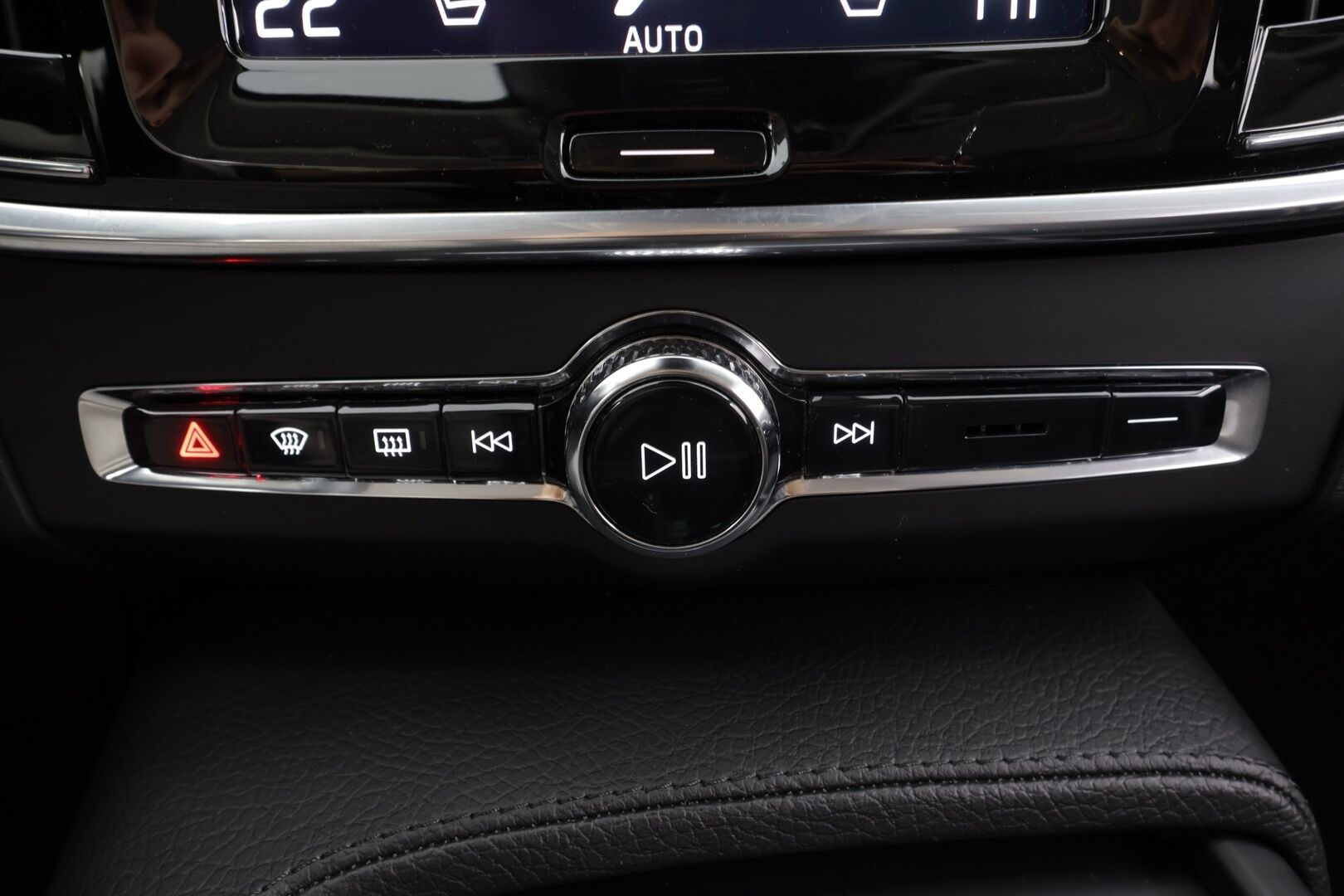 Volvo V90 2021 B4 MHEV Business aut * Webasto / ACC / LED / P.tutka / Navi / Kaistavahti / Puolinahat / Keyless * - 1-om Suomi-auto / Kahdet renkaat / Merkkihuollettu! - Osta nyt, maksa vasta ensi vuonna