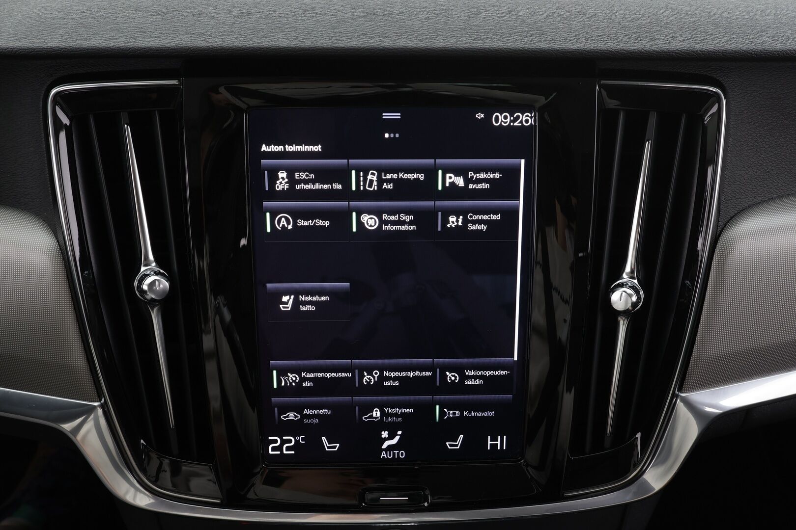 Volvo V90 2021 B4 MHEV Business aut * Webasto / ACC / LED / P.tutka / Navi / Kaistavahti / Puolinahat / Keyless * - 1-om Suomi-auto / Kahdet renkaat / Merkkihuollettu! - Osta nyt, maksa vasta ensi vuonna