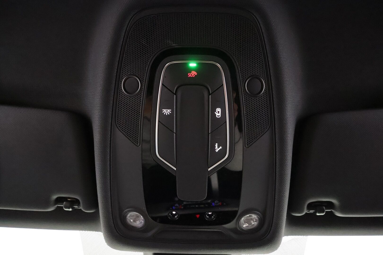 Audi A4 2021 Sedan Business S line 40 TFSI 150 kW MHEV quattro S tronic * ACC / Webasto / Matrix LED / P.kamera / Koukku * - S-line sisä- ja ulkopaketilla! / Kahdet renkaat aluvanteilla