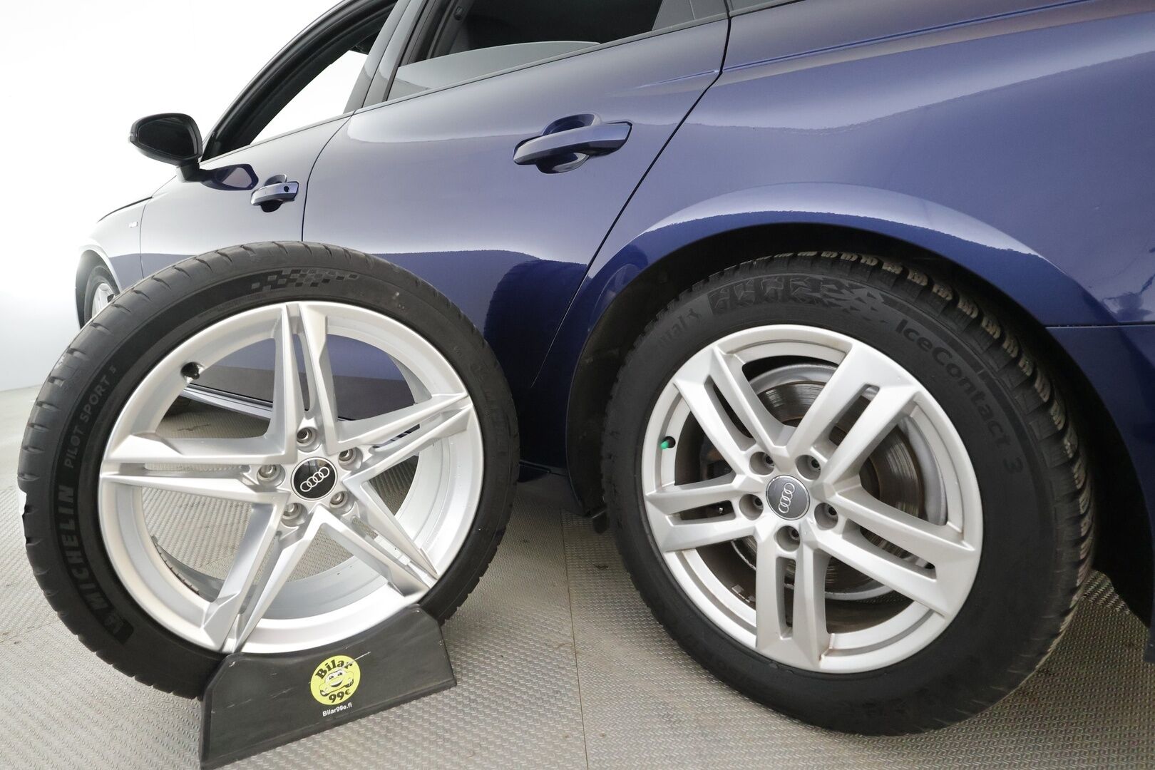 Audi A4 2021 Sedan Business S line 40 TFSI 150 kW MHEV quattro S tronic * ACC / Webasto / Matrix LED / P.kamera / Koukku * - 1.Om Suomi-auto / Kahdet renkaat aluvanteilla