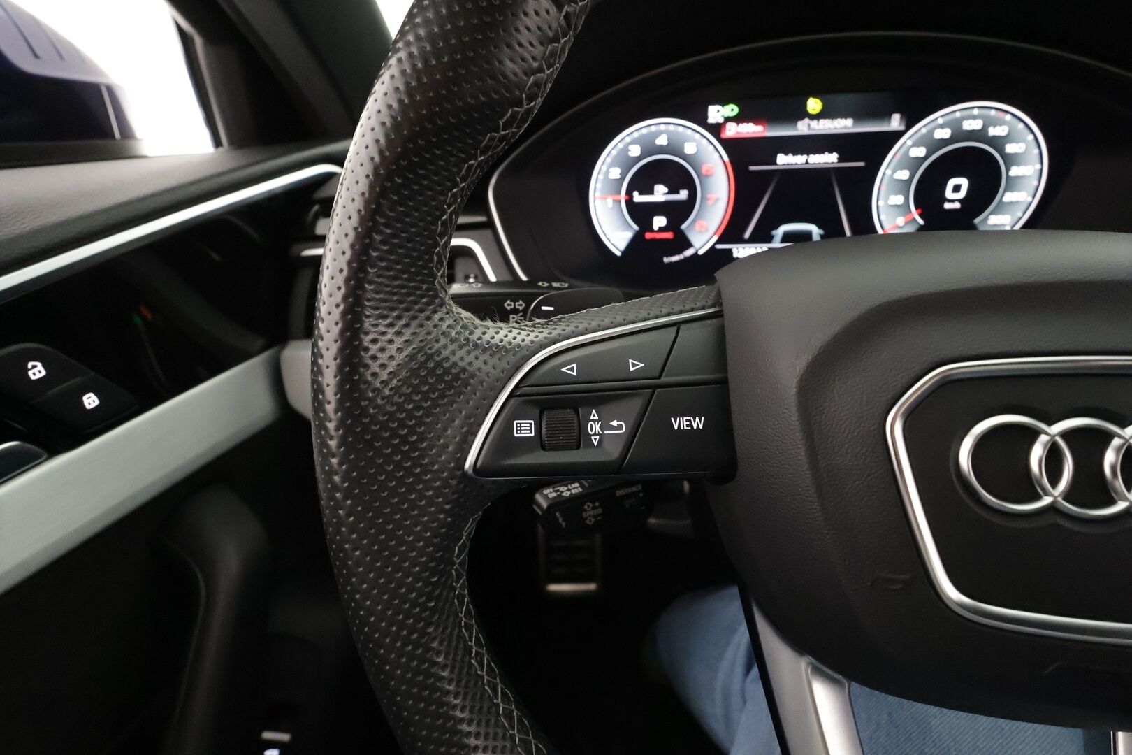 Audi A4 2021 Sedan Business S line 40 TFSI 150 kW MHEV quattro S tronic * ACC / Webasto / Matrix LED / P.kamera / Koukku * - 1.Om Suomi-auto / Kahdet renkaat aluvanteilla