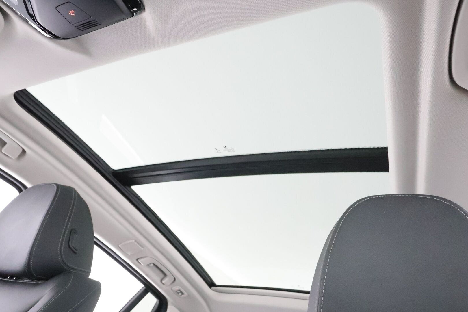 BMW iX3 2021 G08 Charged Plus * ACC / HUD / 360° / H&K / Koukku / Adapt.LED / Panorama / Muistipenkki / Comfort Access / Sporttinahat * - Suomi-auto / Akku kuntotarkastettu SoH 94,4% / Kahdet renkaat aluvanteilla / Huippuvarusteet