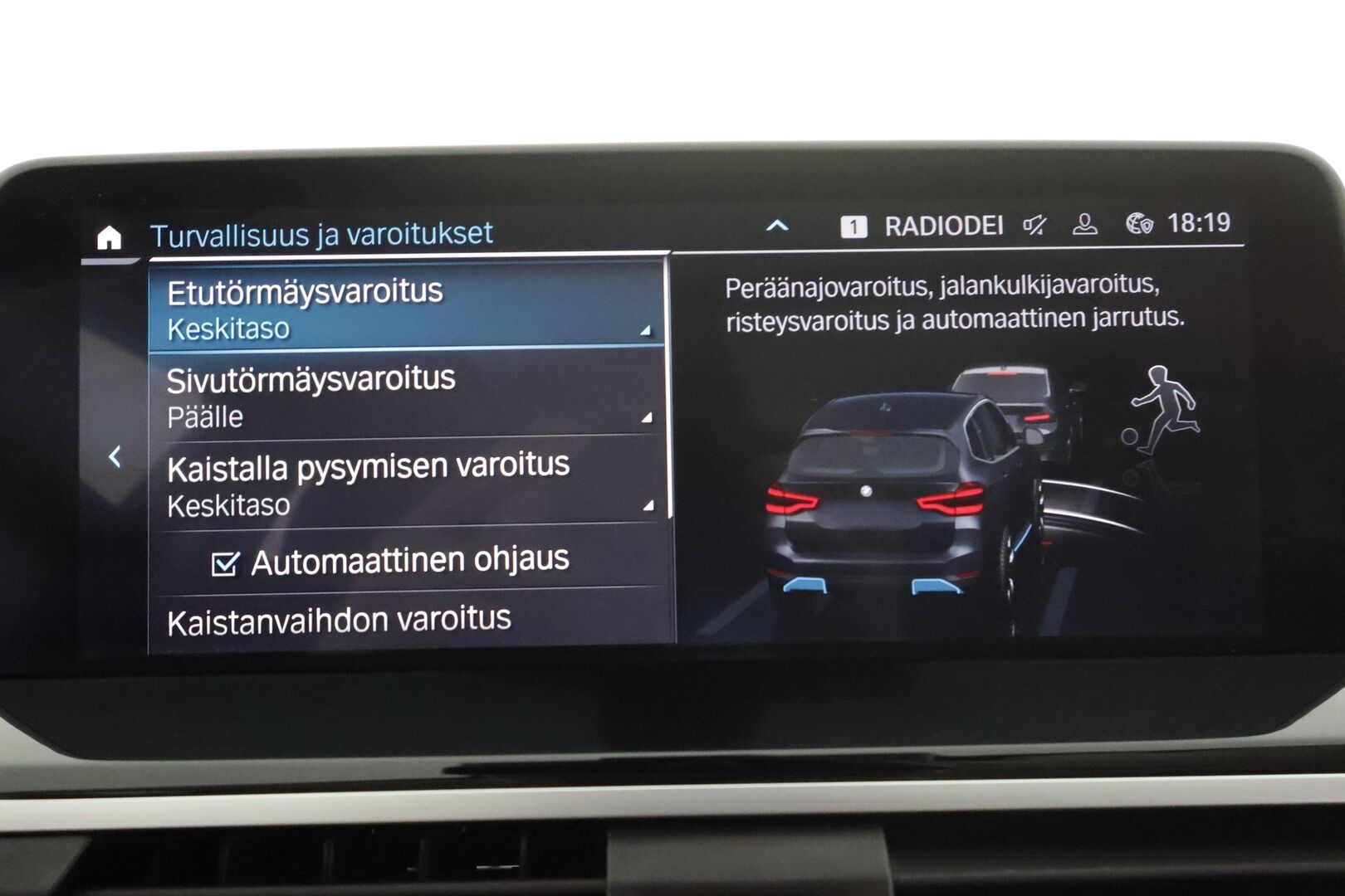 BMW iX3 2021 G08 Charged Plus * ACC / HUD / 360° / H&K / Koukku / Adapt.LED / Panorama / Muistipenkki / Comfort Access / Sporttinahat * - Suomi-auto / Akku kuntotarkastettu SoH 94,4% / Kahdet renkaat aluvanteilla / Huippuvarusteet