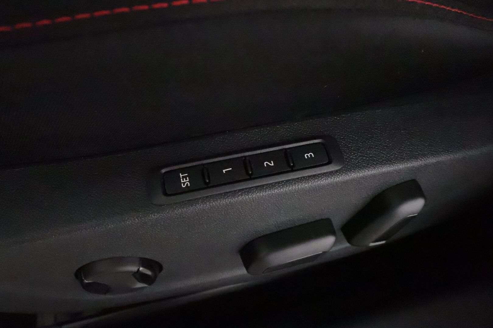 Skoda Octavia 2021 Combi 2,0 TDI 200 RS DSG **Webasto / Canton / ACC / Matrix-LED / P.kamera / Muistipenkit / Navi / Kaistavahti** - Suomi-auto / Kahdet Renkaat