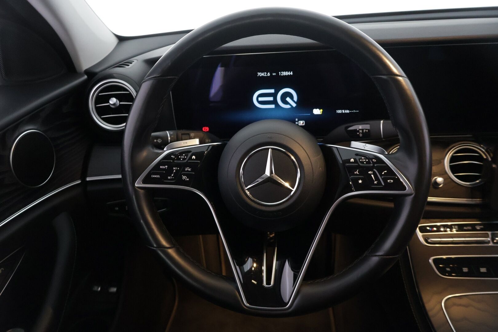 MERCEDES-BENZ E 2021 300 e T A Business Avantgarde EQ Power - | DTR+Q | Widescreen | Night-Paketti | Peruutuskamera | Puolinahat | Apple&Android | Huippusiisti! 