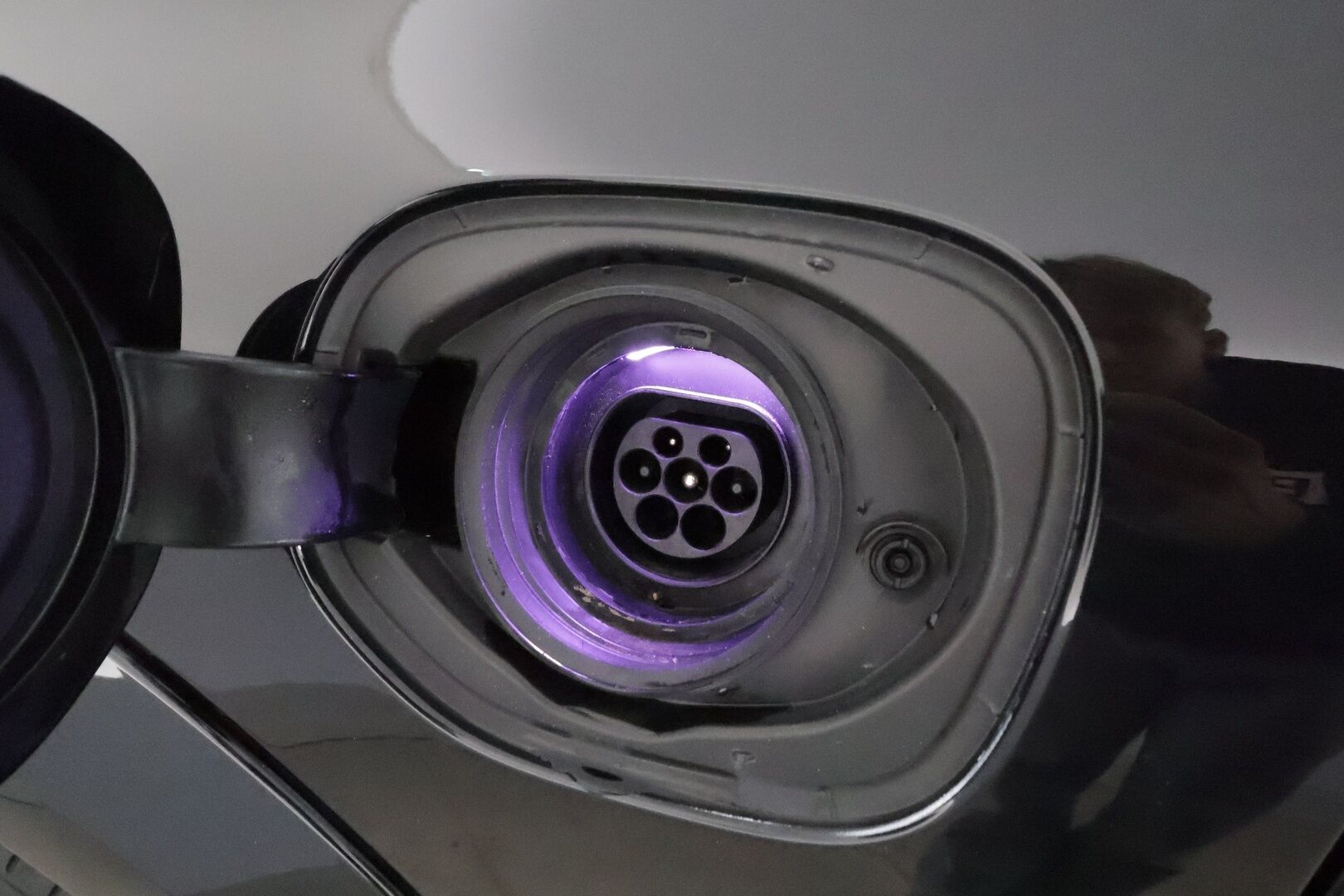 Volvo XC60 2020 T8 TwE AWD Business Polestar aut *ACC / HUD / Panorama / B&W / 360° / Muistipenkit / Full LED / Webasto / Koukku* - Kahdet renkaat aluvanteilla