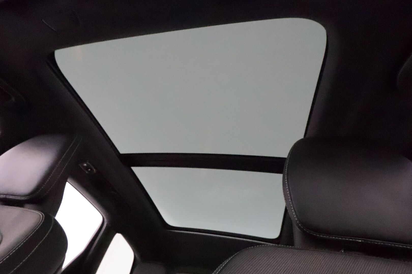 Volvo XC60 2020 T8 TwE AWD Business Polestar aut * Webasto / Bower&Wilkins / Adapt.Vakkari / Panorama / Koukku / HUD / Supervarusteet! - Kahdet renkaat aluvanteilla / Harvoin tarjolla!