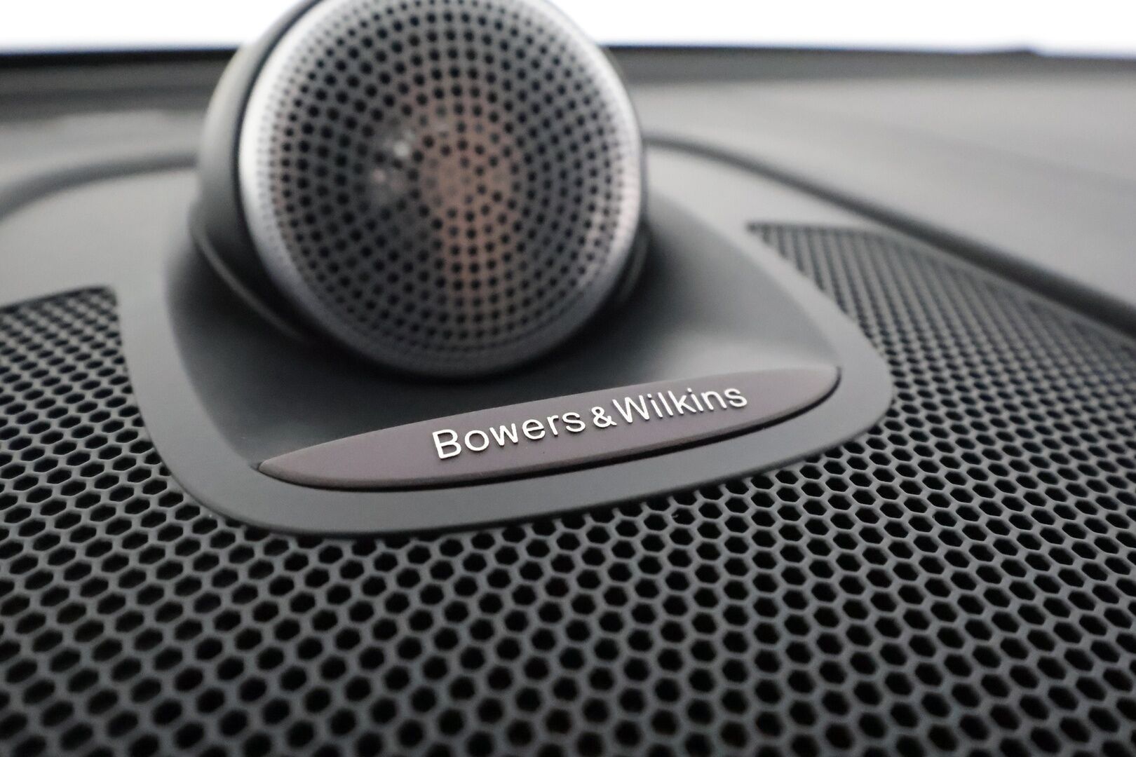 Volvo XC60 2020 T8 TwE AWD Business Polestar aut * Webasto / Bower&Wilkins / Adapt.Vakkari / Panorama / Koukku / HUD / Supervarusteet! - Kahdet renkaat aluvanteilla / Harvoin tarjolla!