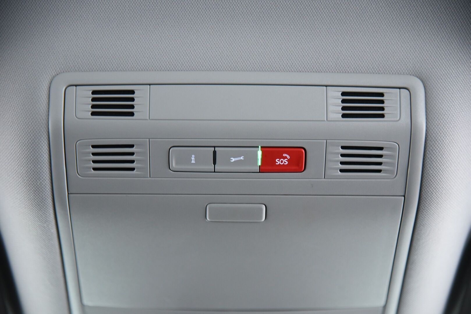 Volkswagen Passat 2020 Variant R-Line 2,0 TDI SCR 140 kW 4MOTION DSG-automaatti / Webasto / Adapt.vakkari / Koukku / Kaistanpitoavustin / P.kamera - Hihna vaihdettu 12/25 / 2x Alumiinivanteet !