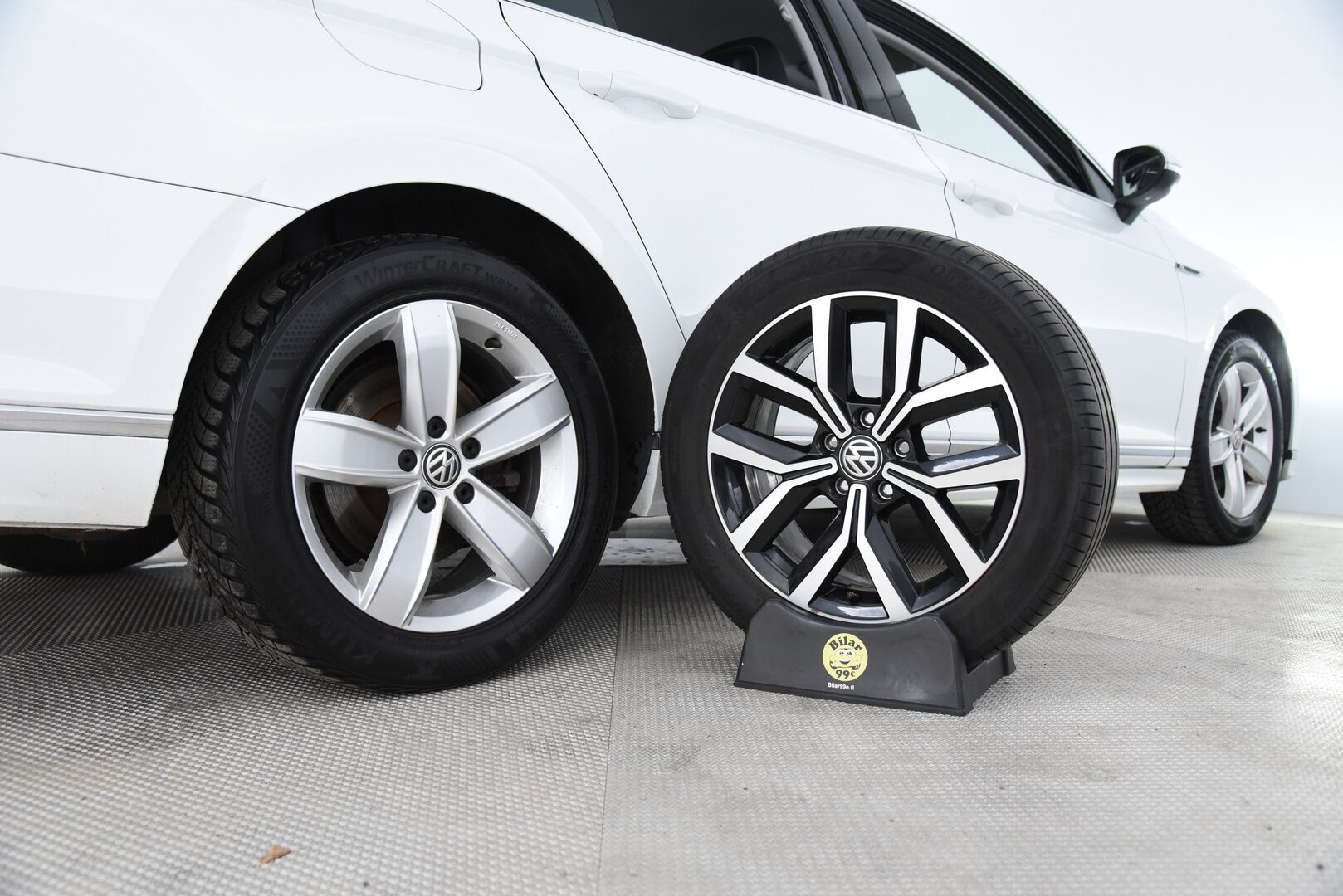 Volkswagen Passat 2020 Variant R-Line 2,0 TDI SCR 140 kW 4MOTION DSG-automaatti / Webasto / Adapt.vakkari / Koukku / Kaistanpitoavustin / P.kamera - Hihna vaihdettu 12/25 / 2x Alumiinivanteet !