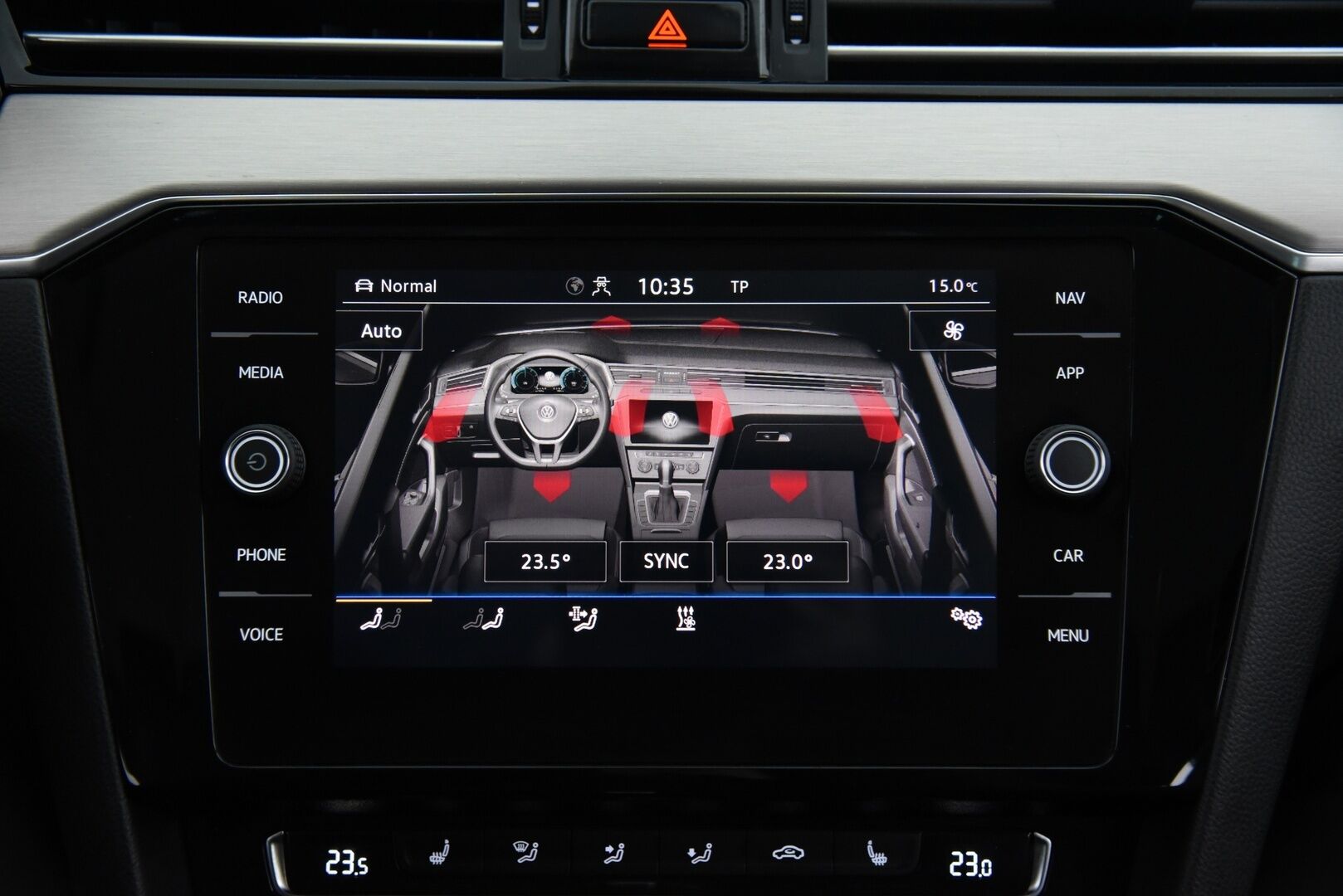 Volkswagen Passat 2020 Variant R-Line 2,0 TDI SCR 140 kW 4MOTION DSG-automaatti / Webasto / Adapt.vakkari / Koukku / Kaistanpitoavustin / P.kamera - Hihna vaihdettu 12/25 / 2x Alumiinivanteet !