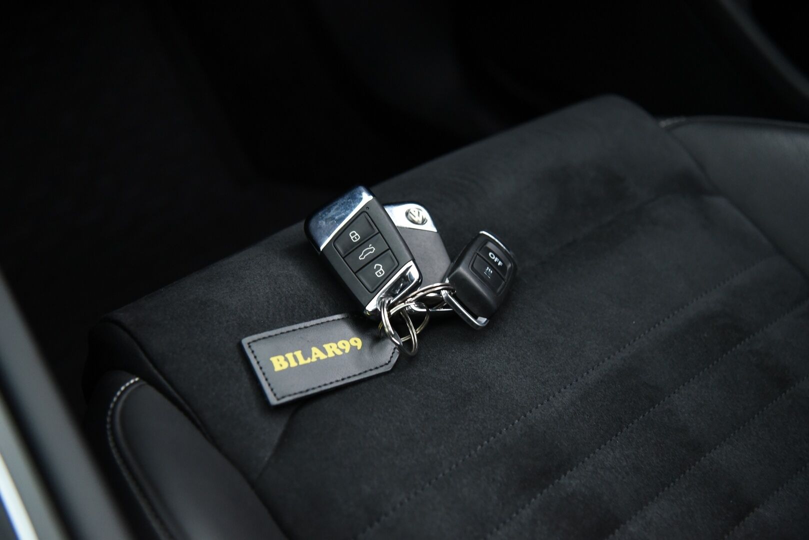 Volkswagen Passat 2020 Variant R-Line 2,0 TDI SCR 140 kW 4MOTION DSG-automaatti / Webasto / Adapt.vakkari / Koukku / Kaistanpitoavustin / P.kamera - Hihna vaihdettu 12/25 / 2x Alumiinivanteet !