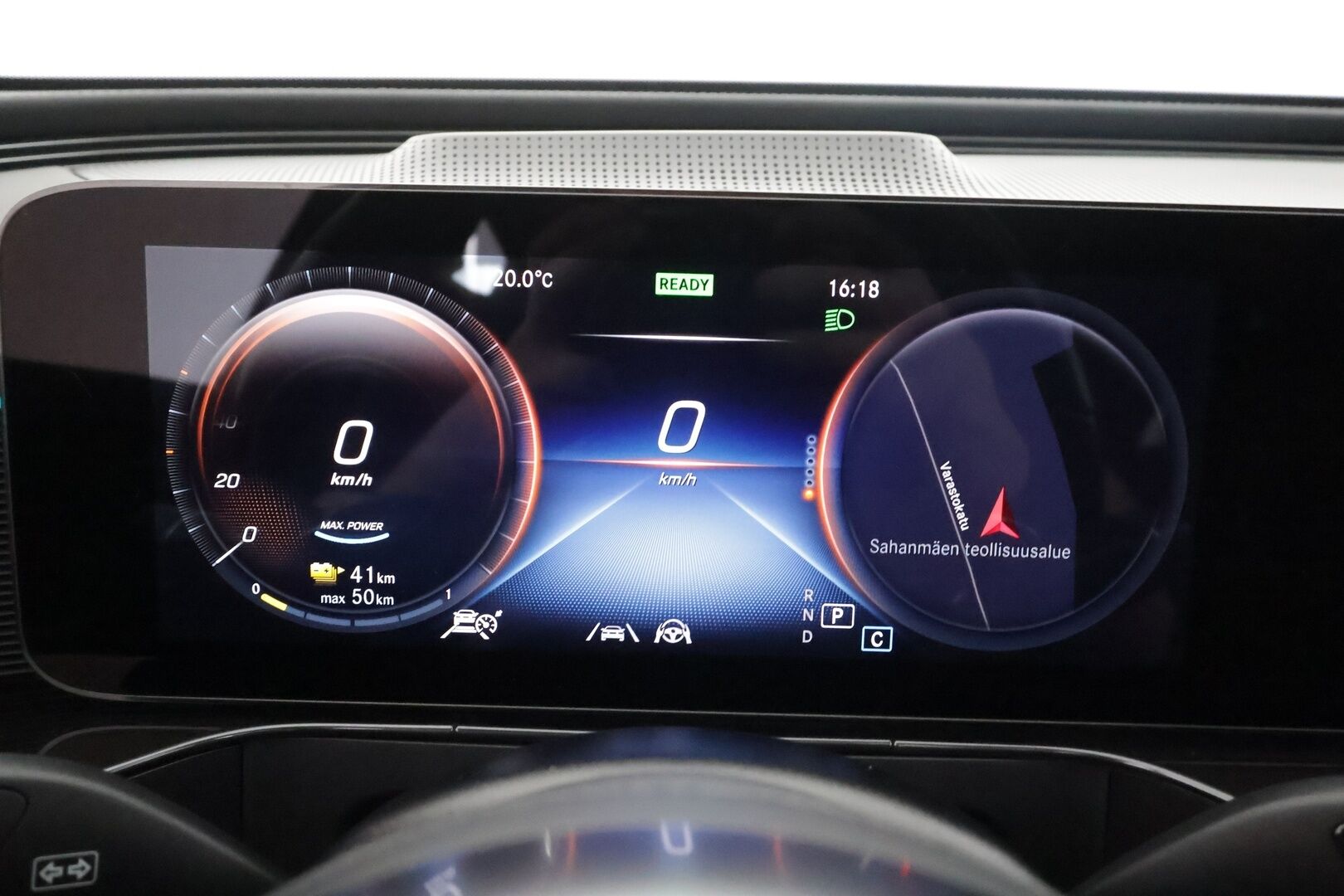 Mercedes-Benz EQC 2022 400 4MATIC Business AMG - | Distronic+ | Lisälämmitin | Multibeam LED | Lasikattoluukku | Widescreen | HUD | Muistipenkit | Keyless | Apple&Android | Kahdet Renkaat |