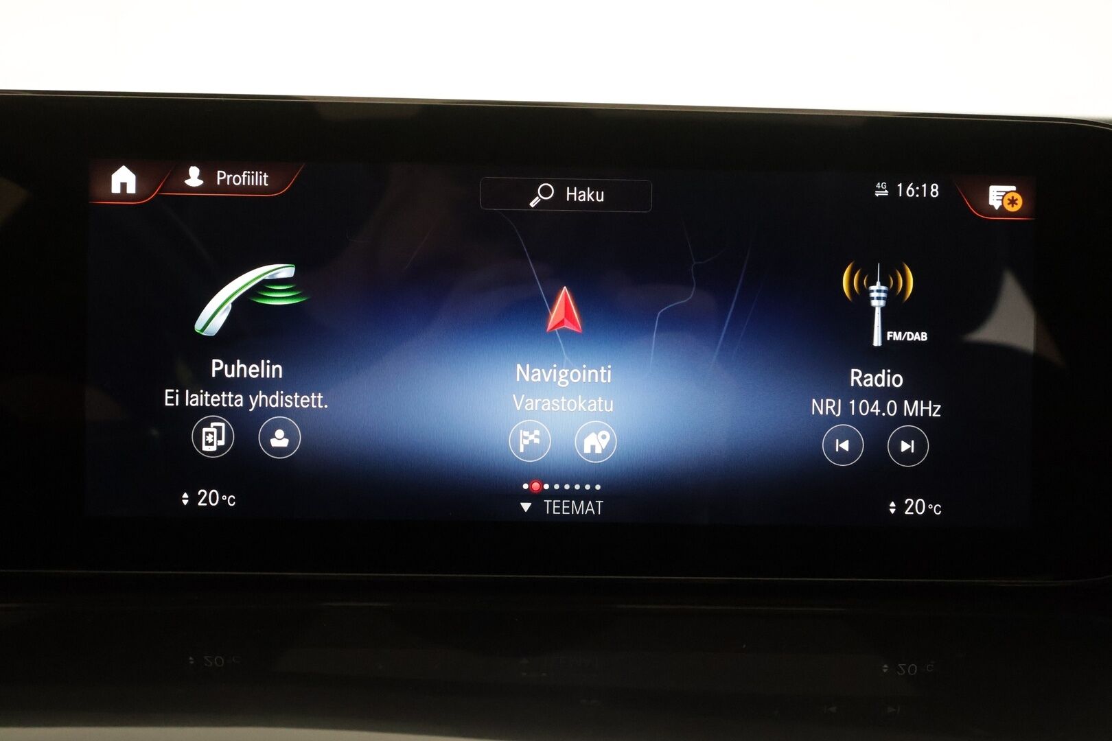 Mercedes-Benz EQC 2022 400 4MATIC Business AMG - | Distronic+ | Lisälämmitin | Multibeam LED | Lasikattoluukku | Widescreen | HUD | Muistipenkit | Keyless | Apple&Android | Kahdet Renkaat |