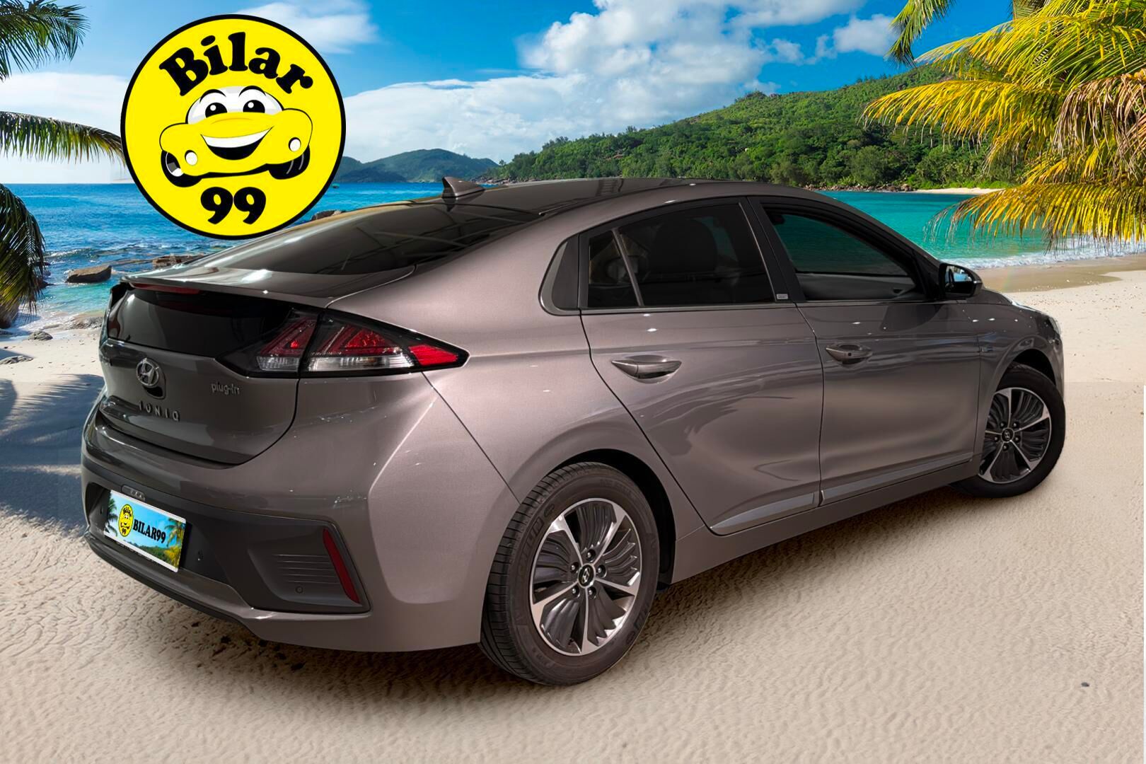 Hyundai IONIQ PLUG-IN 2020 1,6 plug-in 141 hv 6-DCT Premium *ACC / P.kamera / Infinity Audio / Ilmastoidut nahkaistuimet* - Todella taloudellinen ja pienillä kilometreillä oleva plug-in-hybridi! Yhtä huoltoa lukuunottamatta kaikki tehty merkillä!