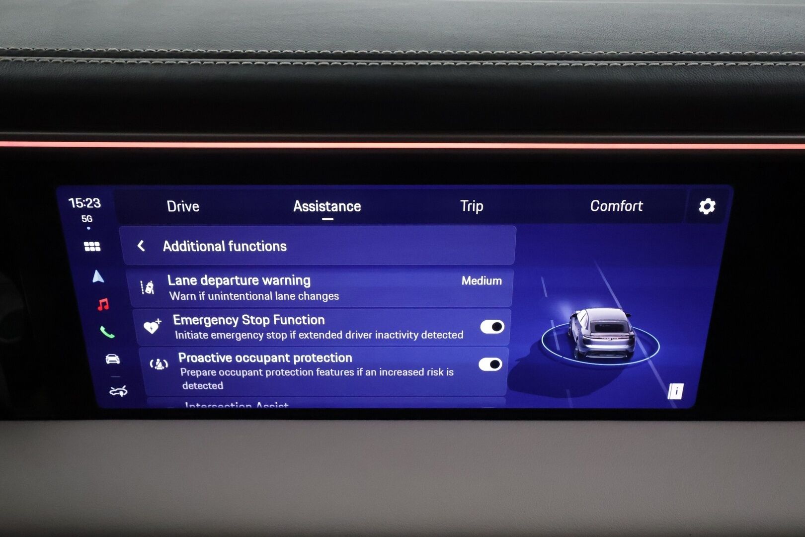 Porsche Macan 2024 4 * ACC / ILP / Bose / Koukku / PASM / Ratinlämmitin / Viihdenäyttö / Sähköpenkit / Vaaleat nahat * - 1.Om Suomi-auto / Kahdet renkaat aluvanteilla / Merkkihuollettu