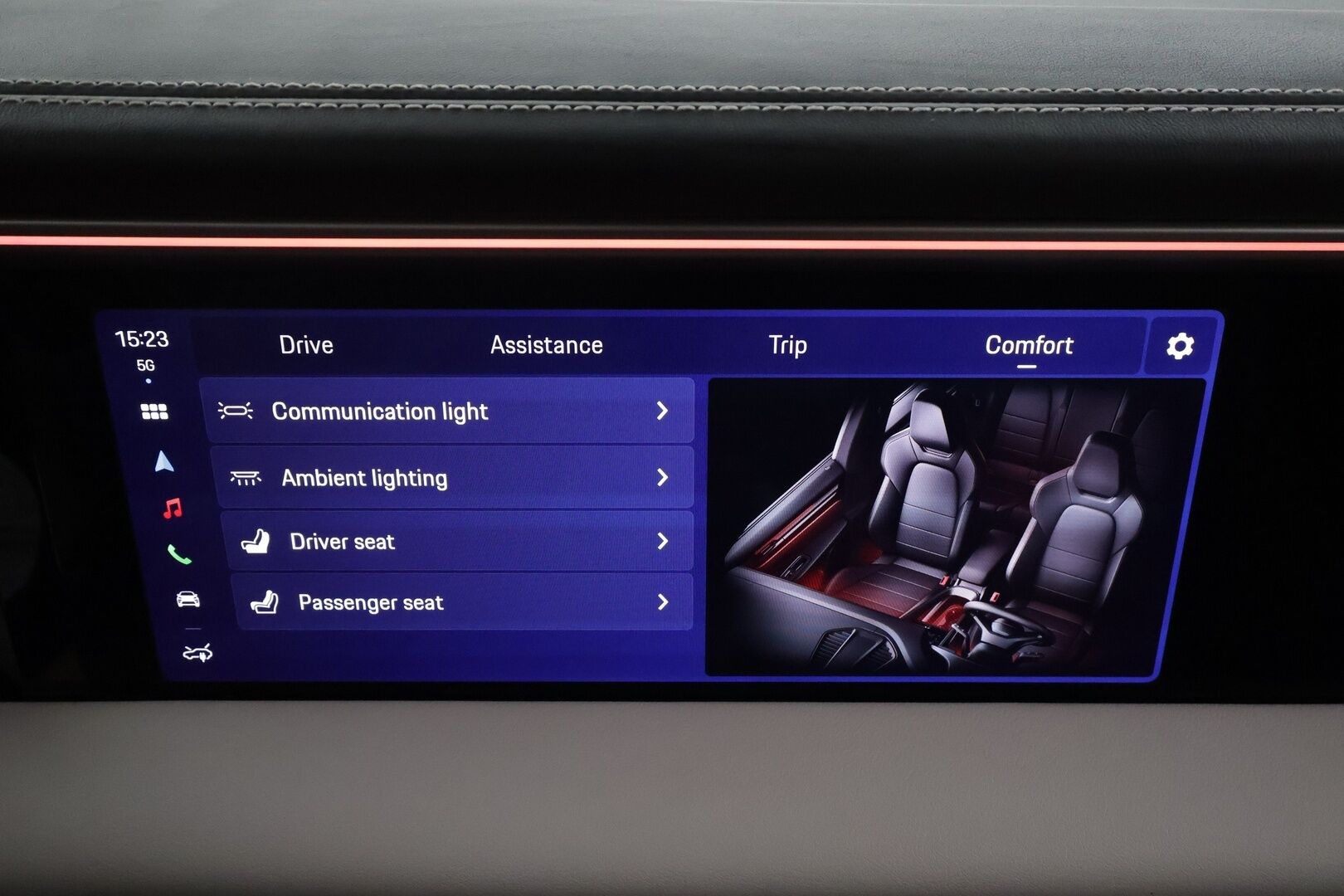 Porsche Macan 2024 4 * ACC / ILP / Bose / Koukku / PASM / Ratinlämmitin / Viihdenäyttö / Sähköpenkit / Vaaleat nahat * - 1.Om Suomi-auto / Kahdet renkaat aluvanteilla / Merkkihuollettu