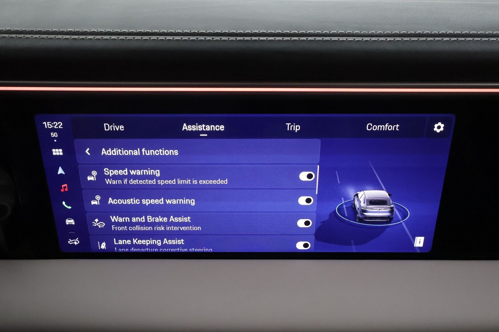 Porsche Macan 2024 4 * ACC / ILP / Bose / Koukku / PASM / Ratinlämmitin / Viihdenäyttö / Sähköpenkit / Vaaleat nahat * - 1.Om Suomi-auto / Kahdet renkaat aluvanteilla / Merkkihuollettu