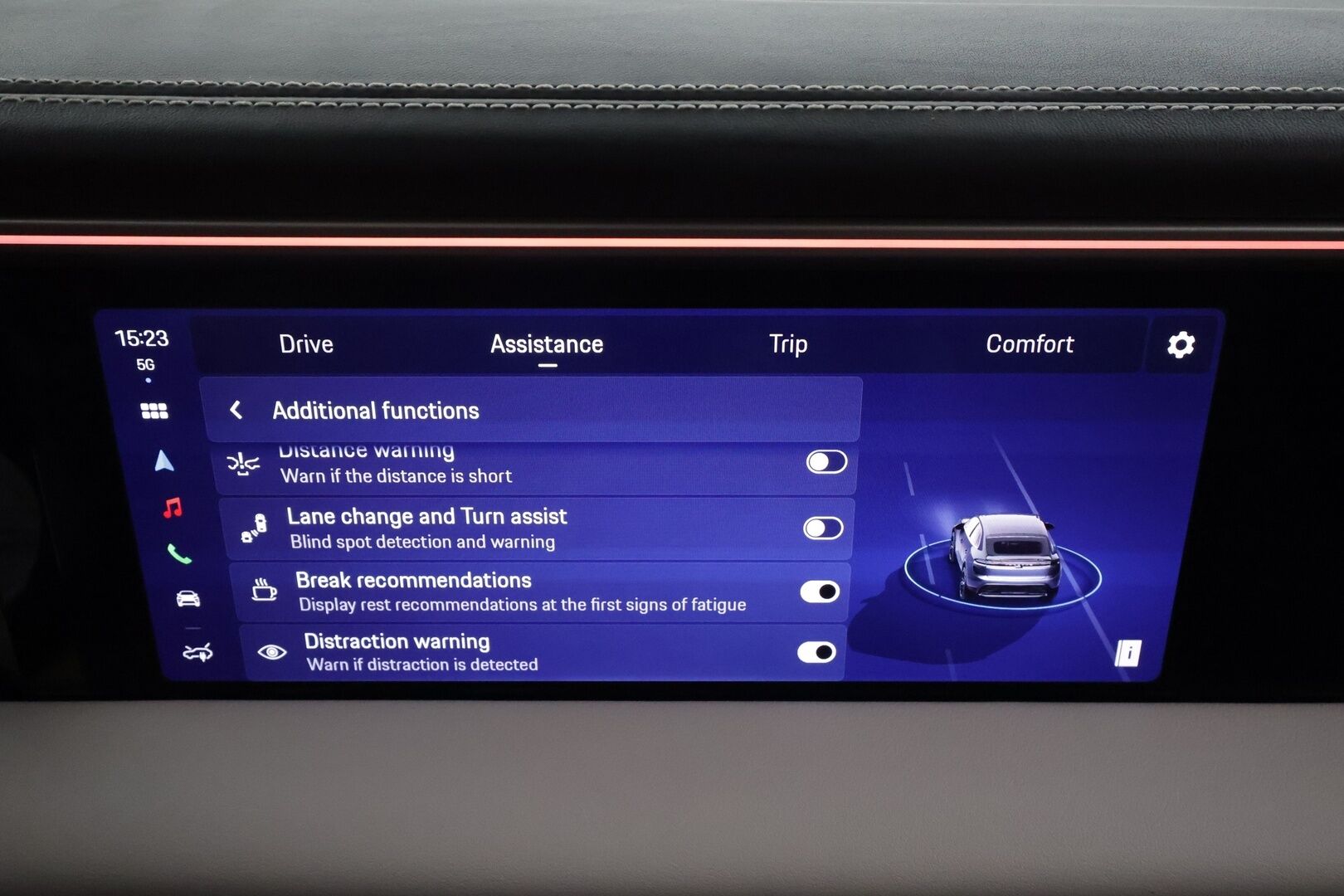 Porsche Macan 2024 4 * ACC / ILP / Bose / Koukku / PASM / Ratinlämmitin / Viihdenäyttö / Sähköpenkit / Vaaleat nahat * - 1.Om Suomi-auto / Kahdet renkaat aluvanteilla / Merkkihuollettu