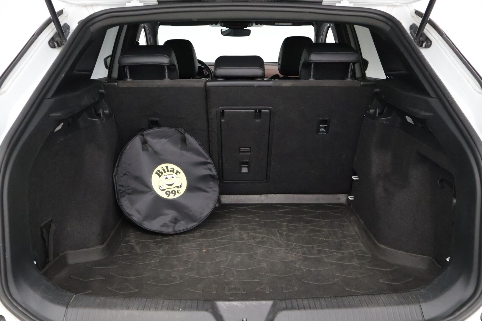 Volkswagen ID.4 2021 PRO 150 KW (AC) 5ov - ACC | P.Kamera | ALV | Taittuva koukku | Matrix-LED | Ratinlämmitys