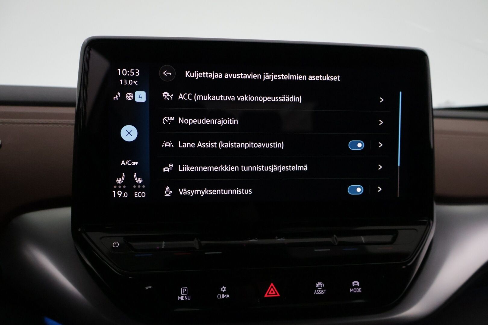 Volkswagen ID.4 2021 ID.4 PRO 150 KW Farmari (AC) 5ov A * / Adapt.vakkari / Peruutuskamera / ALV / Taittuva vetokoukku / Matrix Led / Ratinlämmitys / * - Alvillinen ID4 - HULLUT AVAJAISHULINAT KORKOTARJOUS 3,29 %