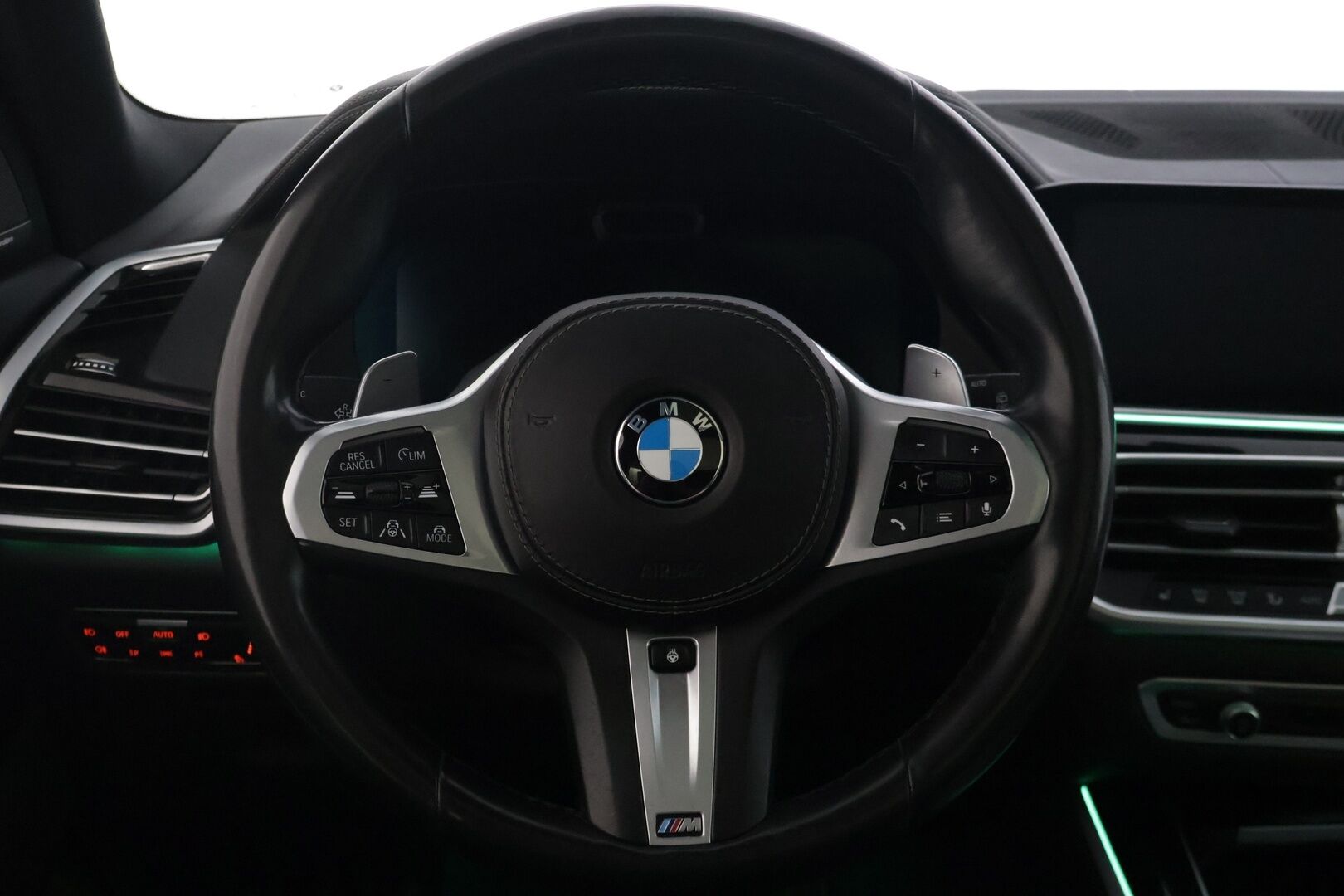 BMW X5 2020 G05 xDrive 45e M Sport - | ACC | 360 | H&K | Ilmastoidut & hierovat penkit | DAP+ | Laser | Koukku | Comfort access | Imuovet | Panorama | HUD |