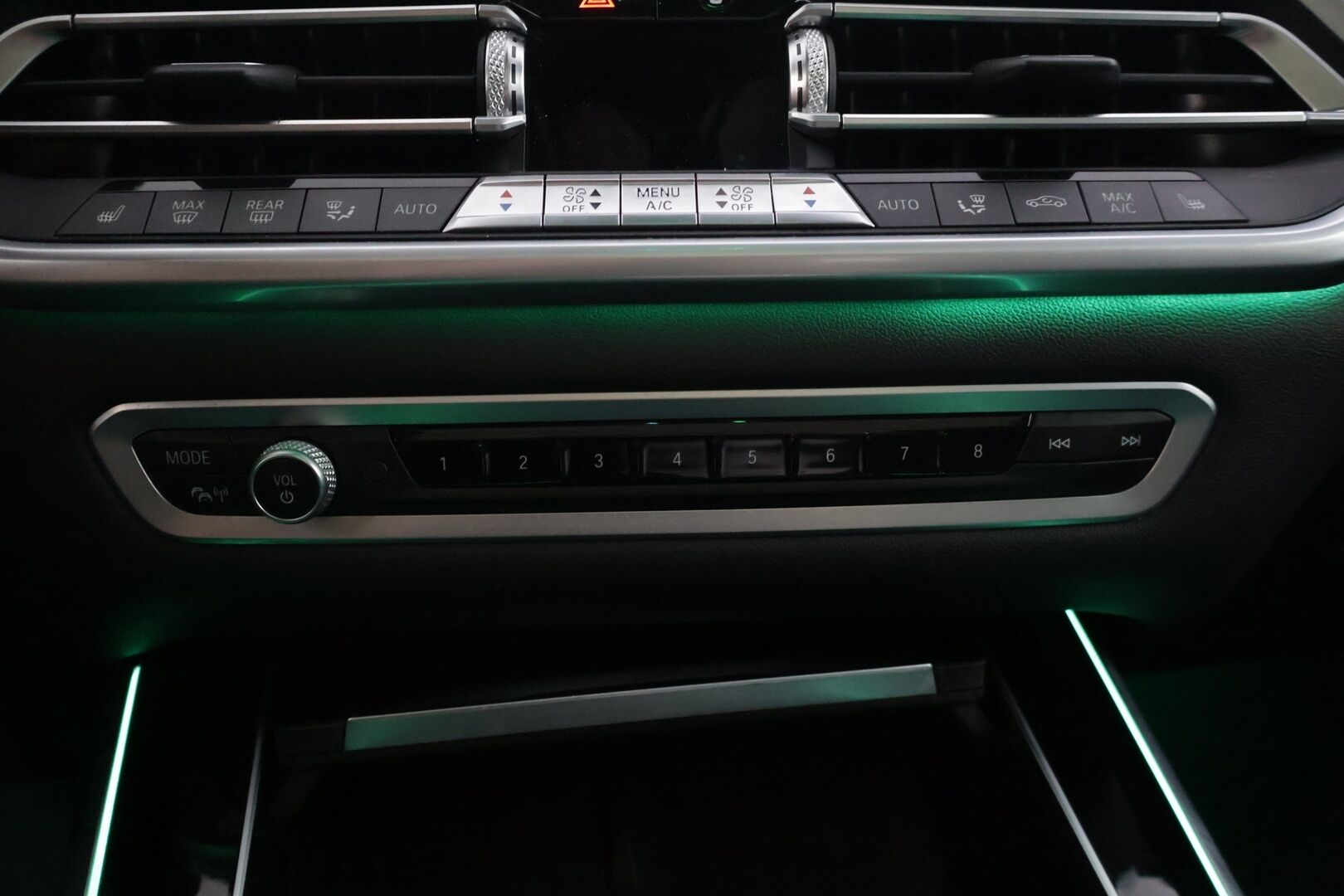 BMW X5 2020 G05 xDrive 45e M Sport - | ACC | 360 | H&K | Ilmastoidut & hierovat penkit | DAP+ | Laser | Koukku | Comfort access | Imuovet | Panorama | HUD |