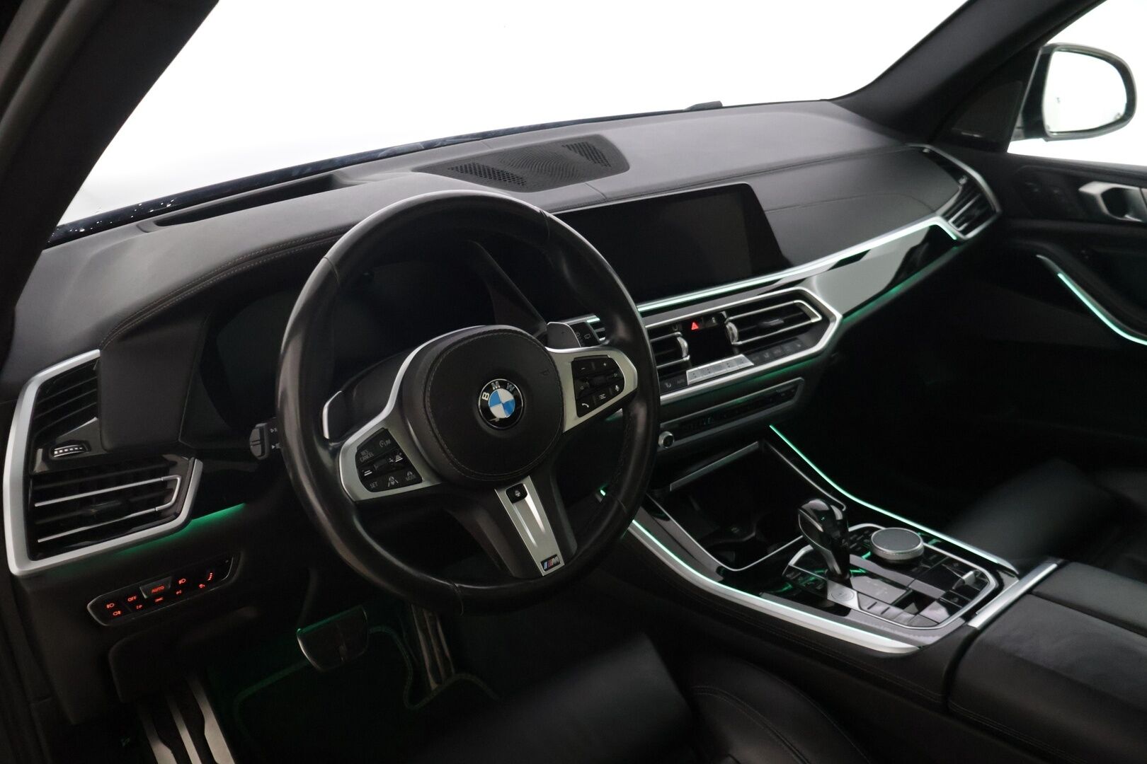 BMW X5 2020 G05 xDrive 45e M Sport - | ACC | 360 | H&K | Ilmastoidut & hierovat penkit | DAP+ | Laser | Koukku | Comfort access | Imuovet | Panorama | HUD |