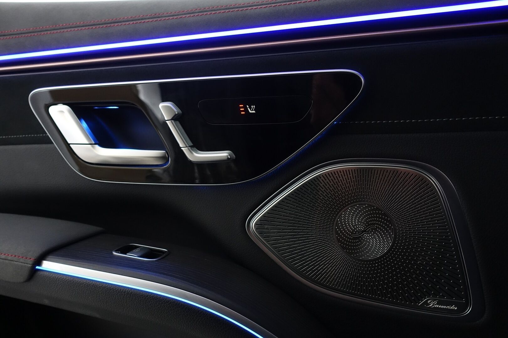 Mercedes-Benz EQS SUV 2023 450 4MATIC AMG Edition 7-Paikkainen - | Nelipyöräohjaus | Hyperscreen | Burmester | HUD | DTR+Q | Digital Light | Airmatic DC | Panorama | 360° | Ilm. sähkönahat muistilla | Koukku | 