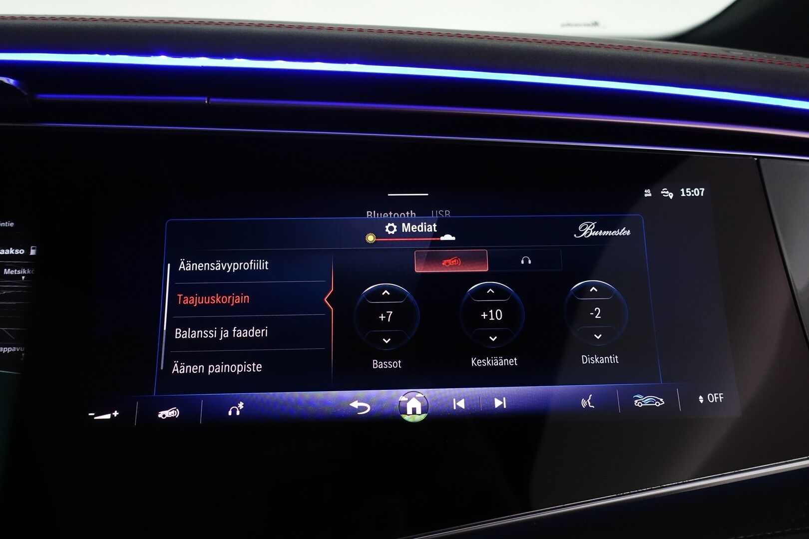 Mercedes-Benz EQS SUV 2023 450 4MATIC AMG Edition 7-Paikkainen - | Nelipyöräohjaus | Hyperscreen | Burmester | HUD | DTR+Q | Digital Light | Airmatic DC | Panorama | 360° | Ilm. sähkönahat muistilla | Koukku | 