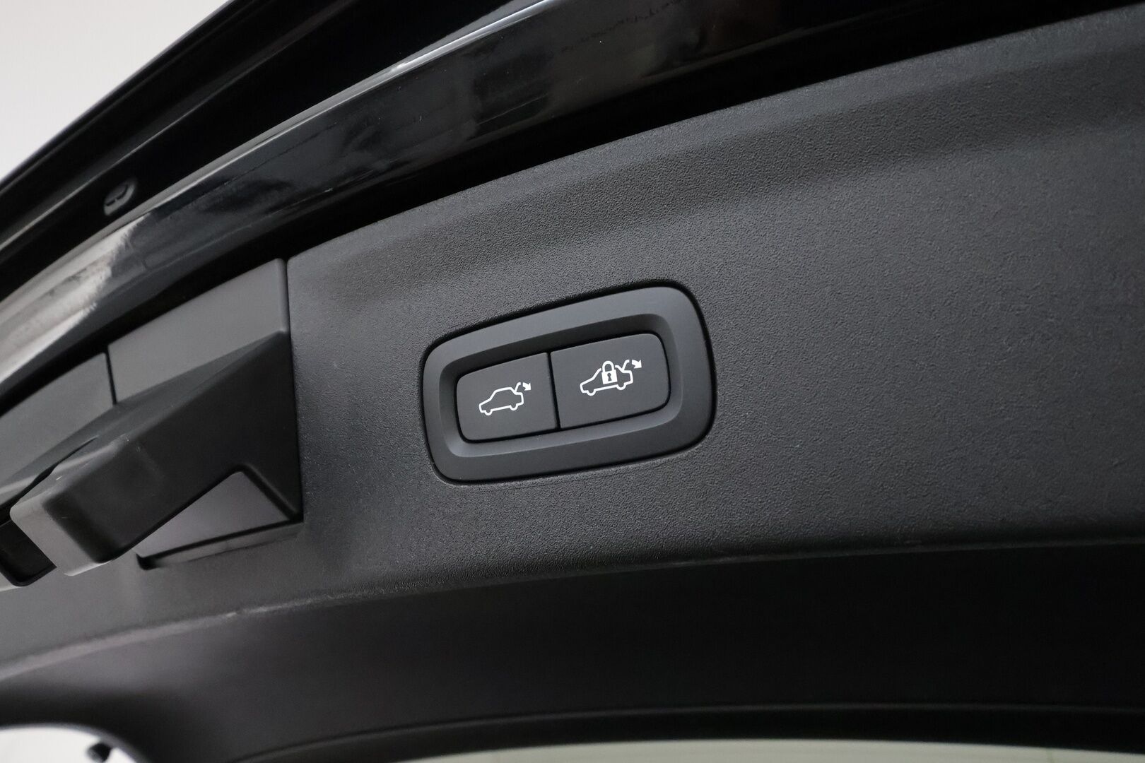Polestar 2 2021 Performance *ACC / H&K / 360° / Muistipenkki / Pixel LED / Lasikatto / Navi / BLIS* - Merkkihuollettu