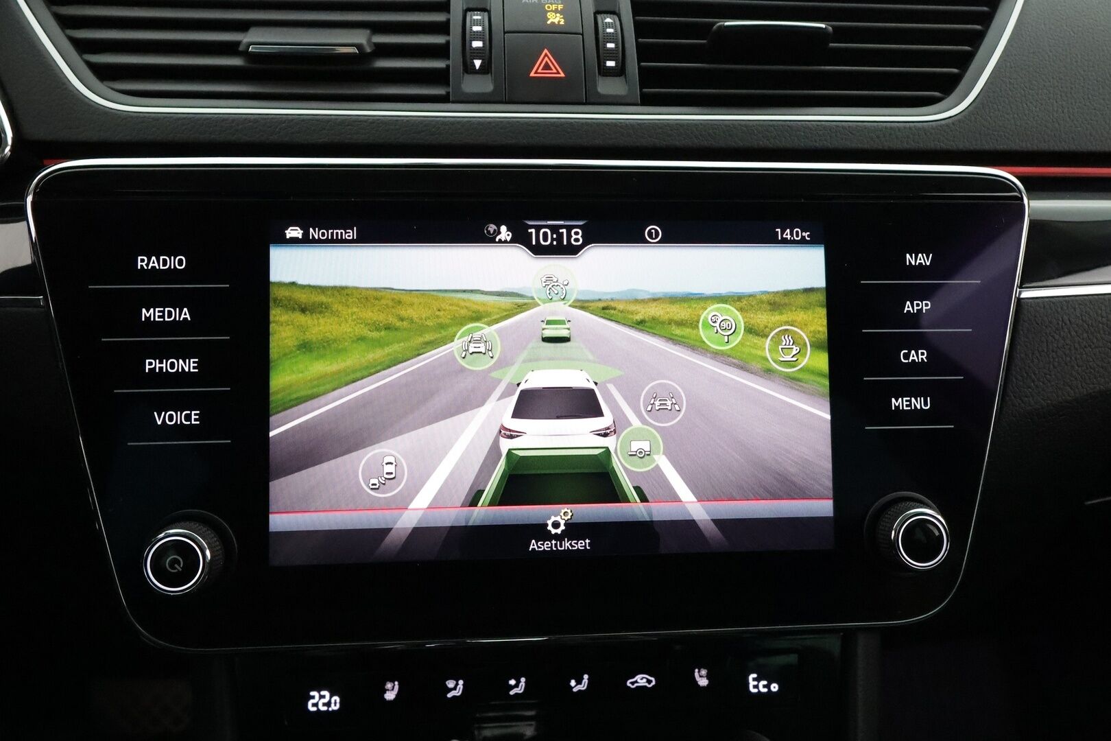 SKODA SUPERB 2020 1.4 TSI PHEV L&K *ACC / Webasto / Koukku / Keyless / Matrix-LED* - Katso tämä hinta! / L&K / Merkkihuollettu / Viimeisin huolto 102tkm / Kahdet renkaat alumiinivanteilla
