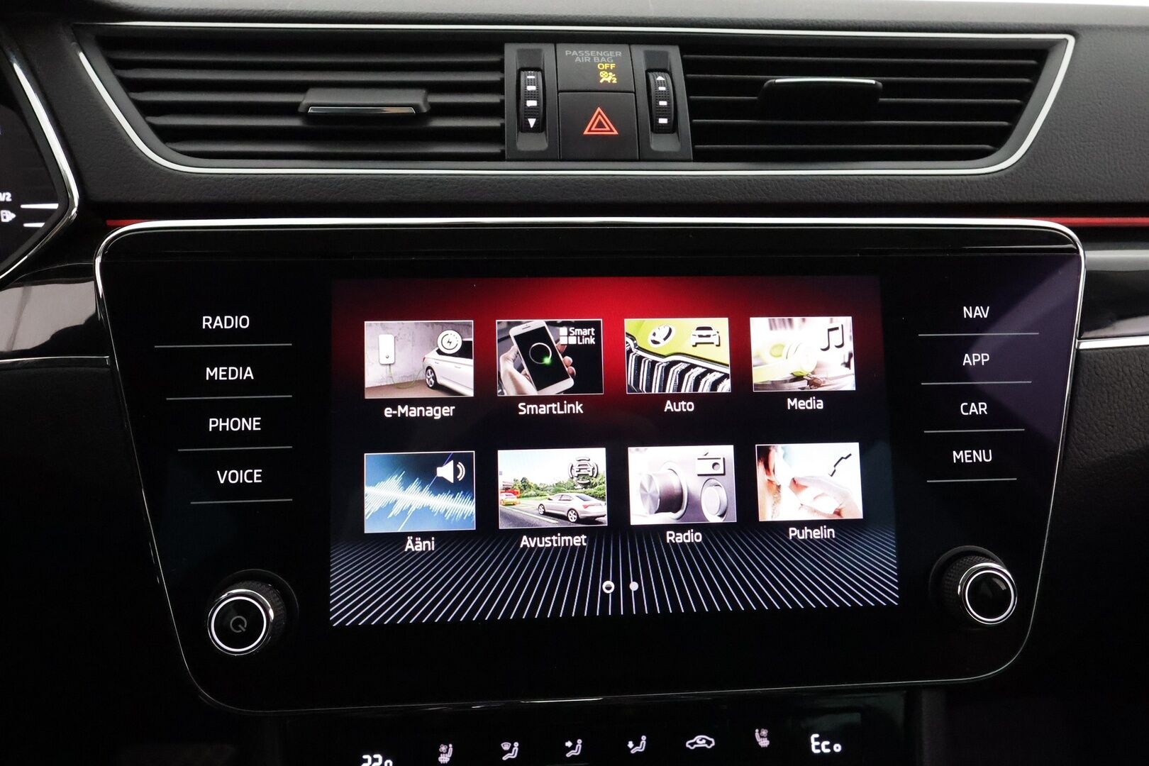 SKODA SUPERB 2020 1.4 TSI PHEV L&K *ACC / Webasto / Koukku / Keyless / Matrix-LED* - Katso tämä hinta! / L&K / Merkkihuollettu / Viimeisin huolto 102tkm / Kahdet renkaat alumiinivanteilla