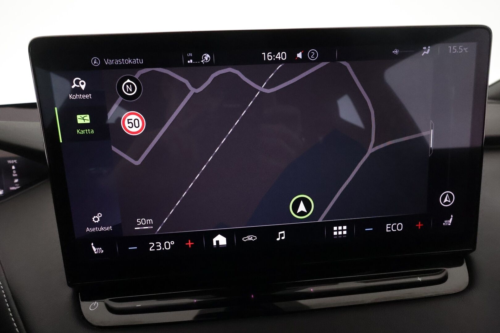 SKODA ENYAQ 2022 IV80X Sportline *HUD / Lämpöpumppu / Muistipenkki / 360° kamera / ACC / Matrix-LED / Navi / Kaistavahti* - Sportline / Kahdet Skodan vanteet / Skodalla huollettu