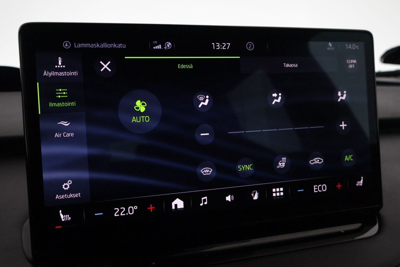 SKODA ENYAQ 2022 80X Sportline iV * HUD / Lämpöpumppu / Muistipenkki / 360° kamera / ACC / Matrix-LED / Navi / Kaistavahti / Neliveto * / - Sportline / Kahdet Skodan vanteet / Skodalla huollettu