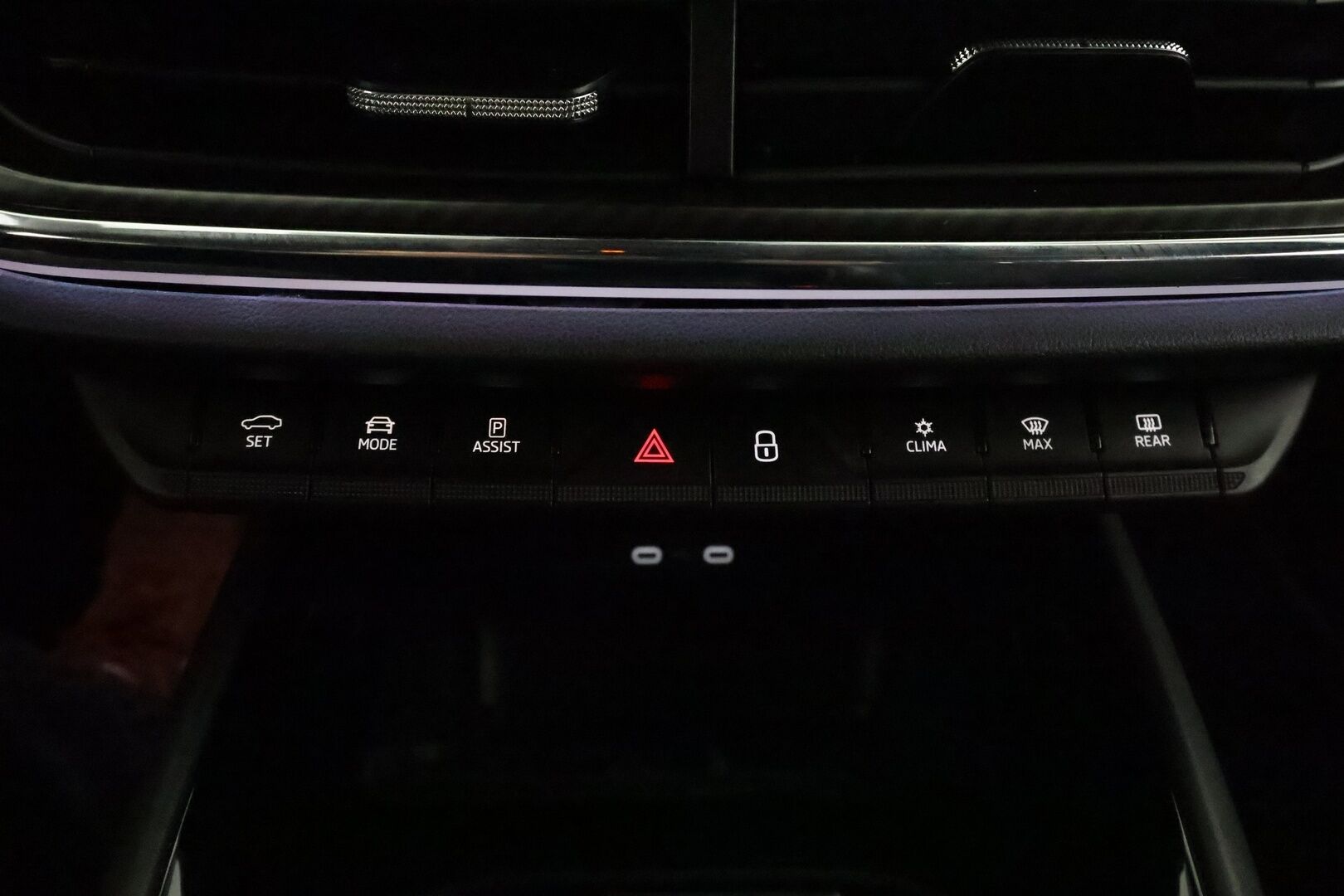 SKODA ENYAQ 2022 IV80X Sportline *HUD / Lämpöpumppu / Muistipenkki / 360° kamera / ACC / Matrix-LED / Navi / Kaistavahti* - Sportline / Kahdet Skodan vanteet / Skodalla huollettu