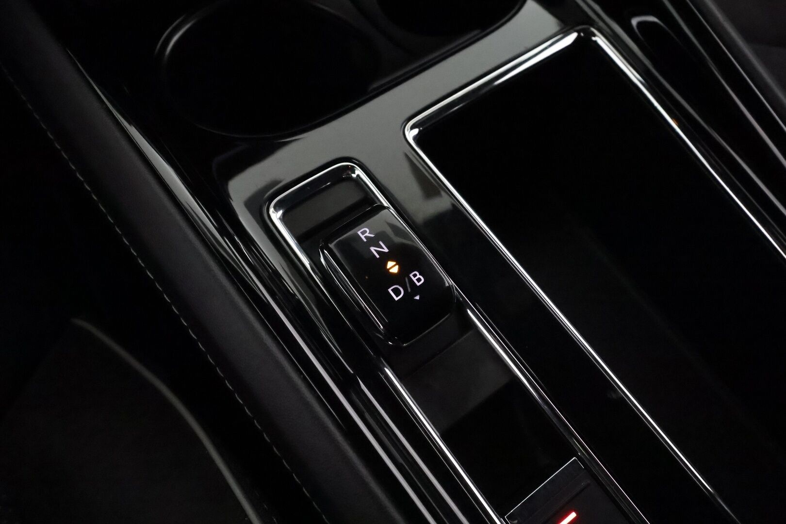 SKODA ENYAQ 2022 IV80X Sportline *HUD / Lämpöpumppu / Muistipenkki / 360° kamera / ACC / Matrix-LED / Navi / Kaistavahti* - Sportline / Kahdet Skodan vanteet / Skodalla huollettu