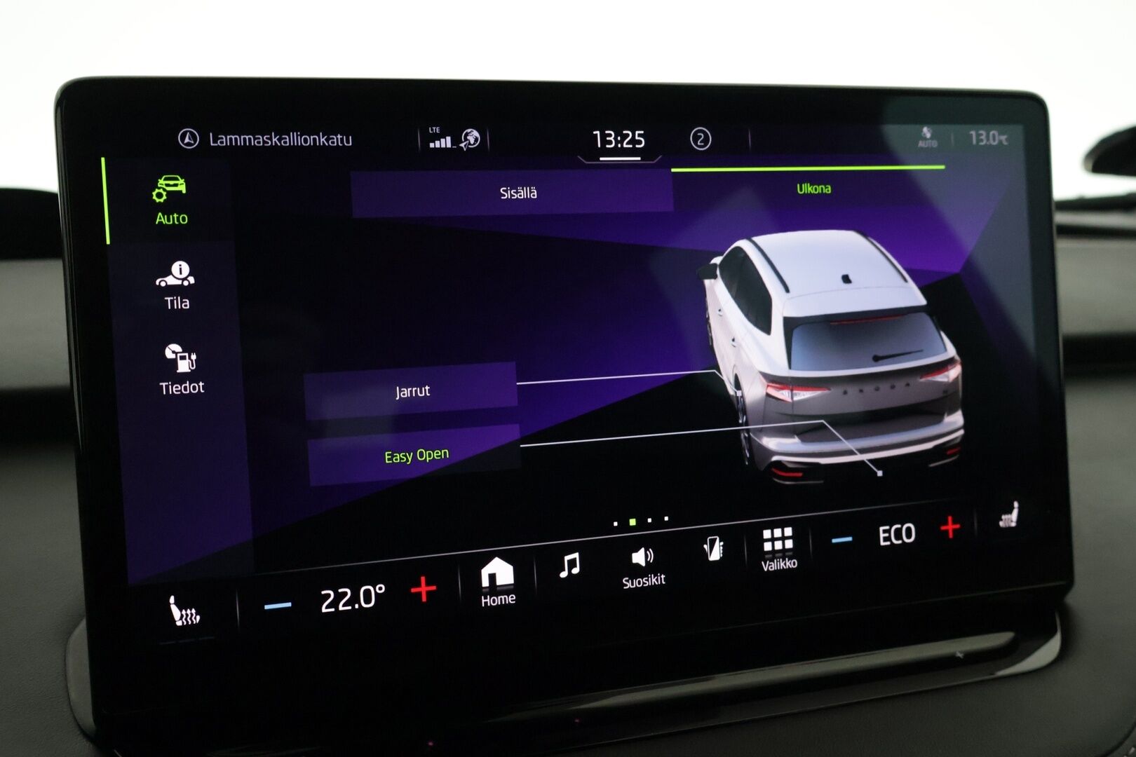 SKODA ENYAQ 2022 80X Sportline iV * HUD / Lämpöpumppu / Muistipenkki / 360° kamera / ACC / Matrix-LED / Navi / Kaistavahti / Neliveto * / - Sportline / Kahdet Skodan vanteet / Skodalla huollettu